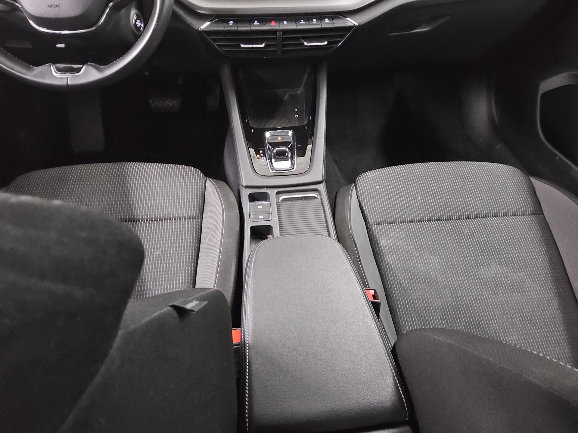 Skoda Octavia Kombi 2.0 TDI Ambition Navi LED vc AHK 6