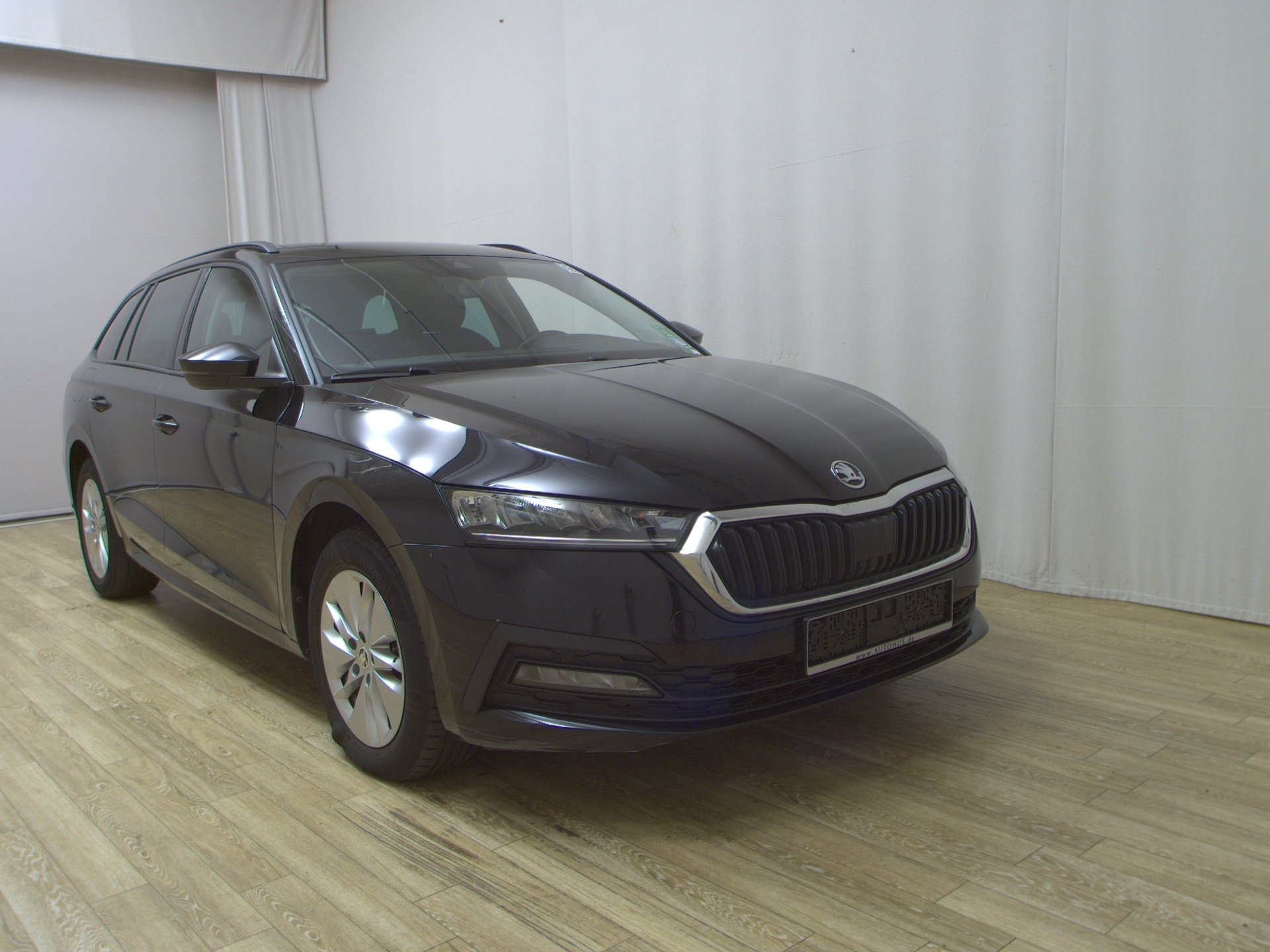 Skoda Octavia Kombi 2.0 TDI Ambition Navi LED vc AHK 3