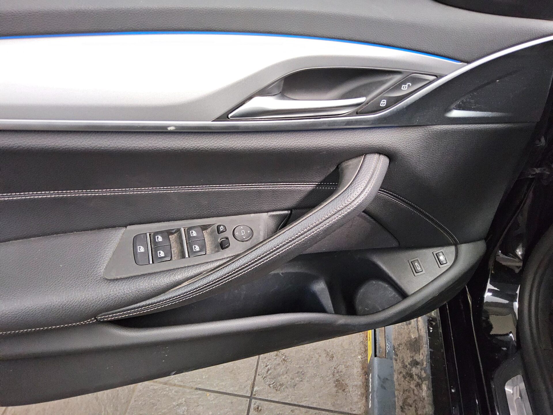 BMW 530e Leder Navi LED LC Prof. 10