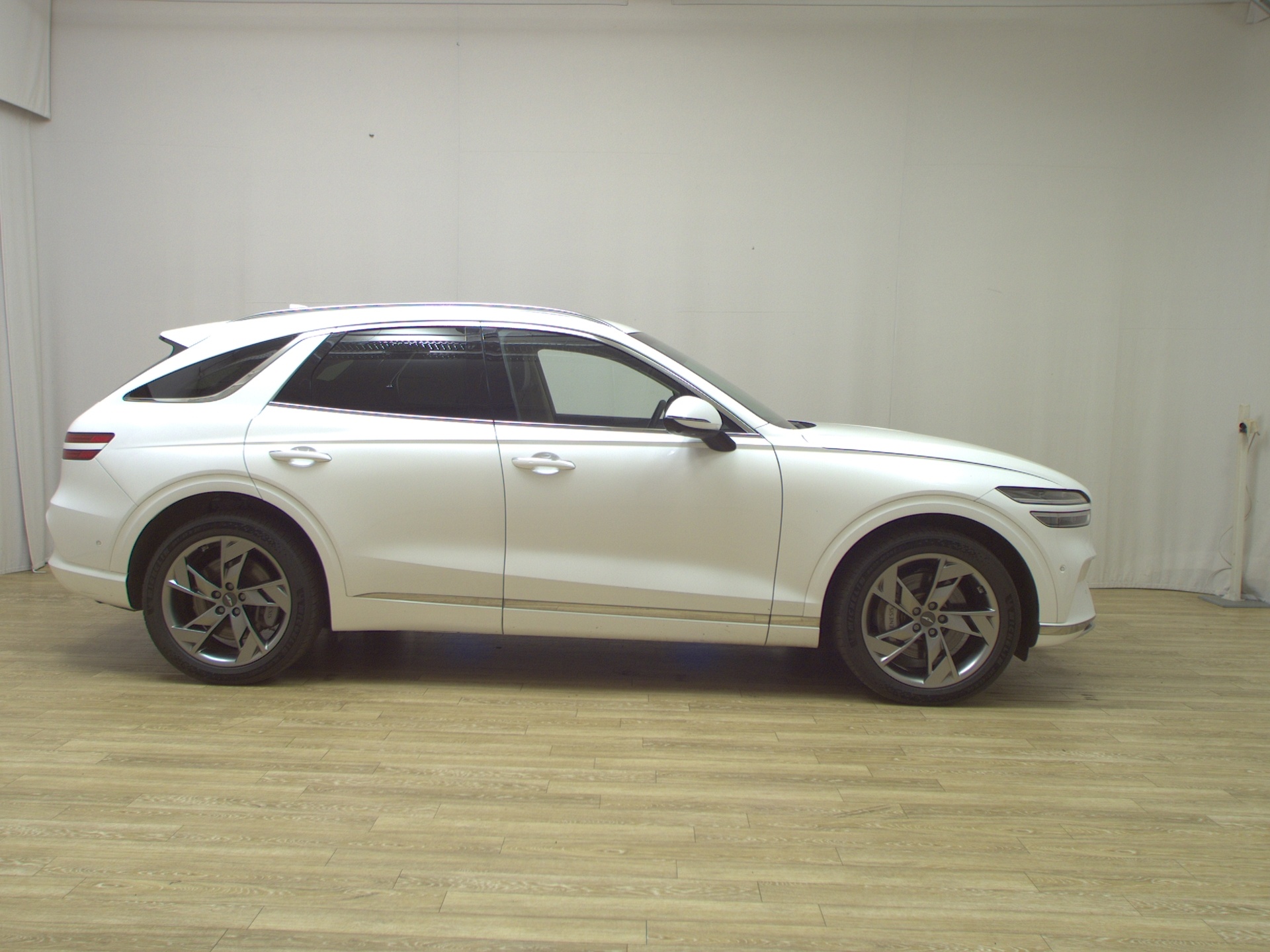 Genesis G70 AWD Sport Plus Navi LED Leder Shz HuD Sound RFK