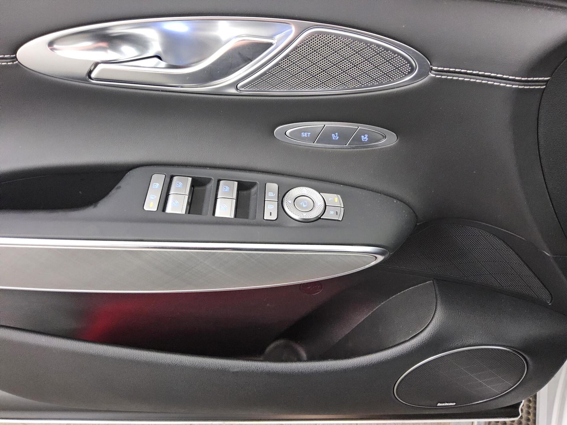 Genesis G70 AWD Sport Plus Navi LED Leder Shz HuD Sound RFK 10
