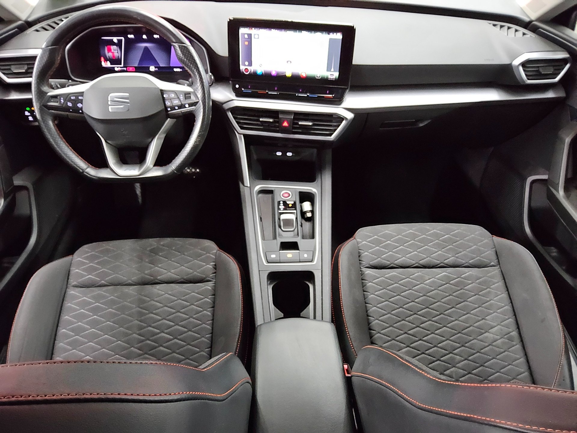 Seat Leon Sportstourer 2.0 TDI FR-Line T-Leder Navi LED Virtual 5