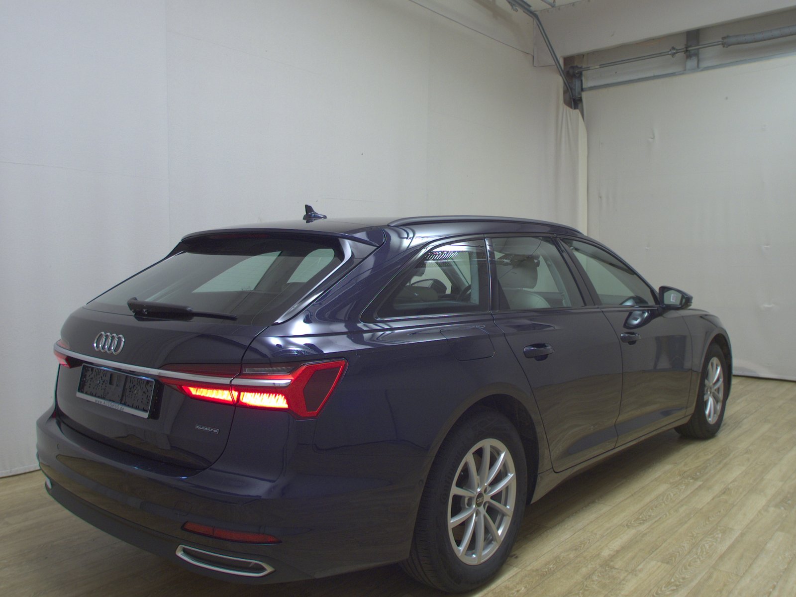 Audi A6 Avant 45 TDI Qu. Leder Navi LED vc RFK Shz 4