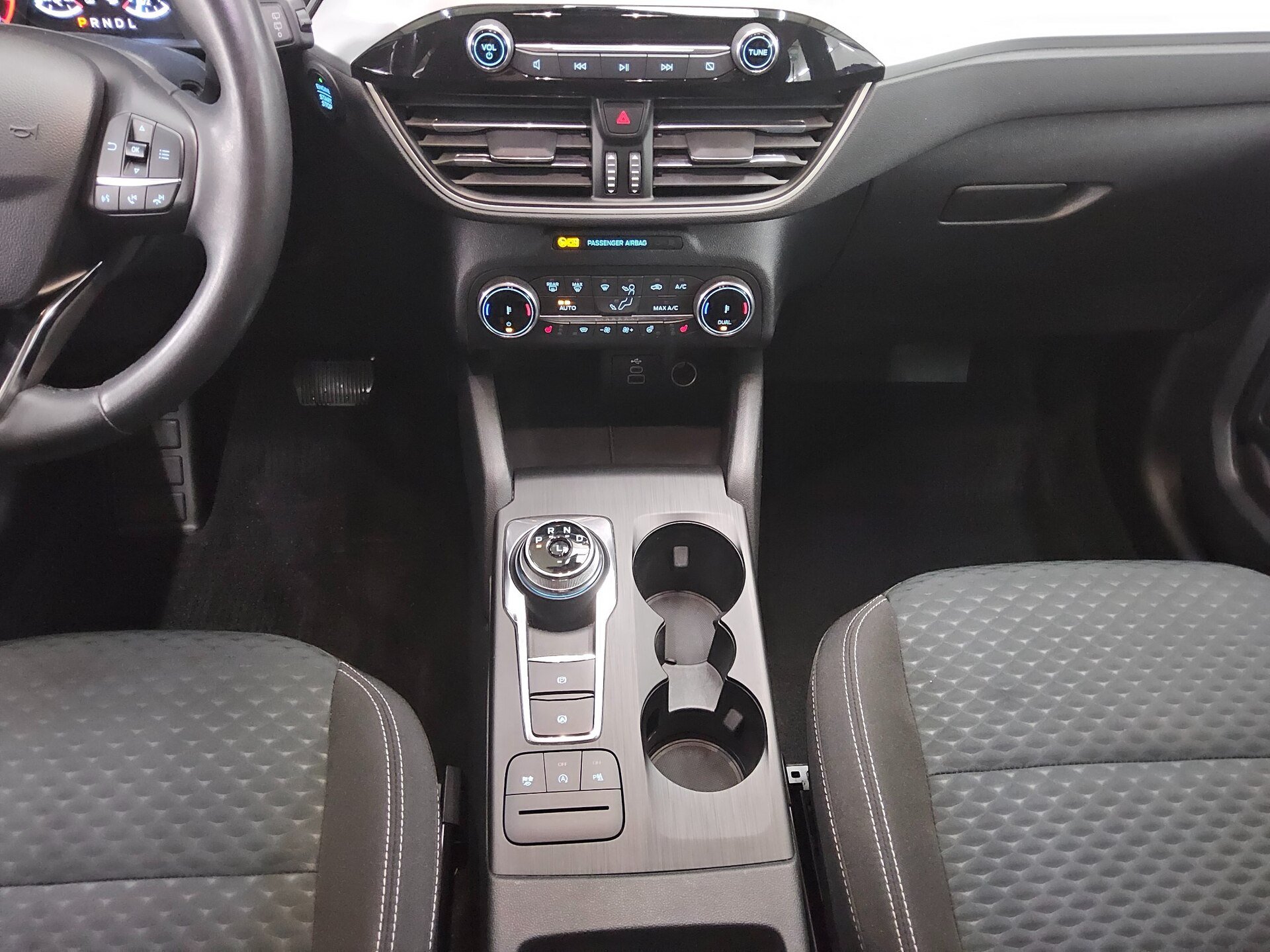 Ford Kuga 2.0 EB Cool&Connect Navi Shz AHK PDC 6