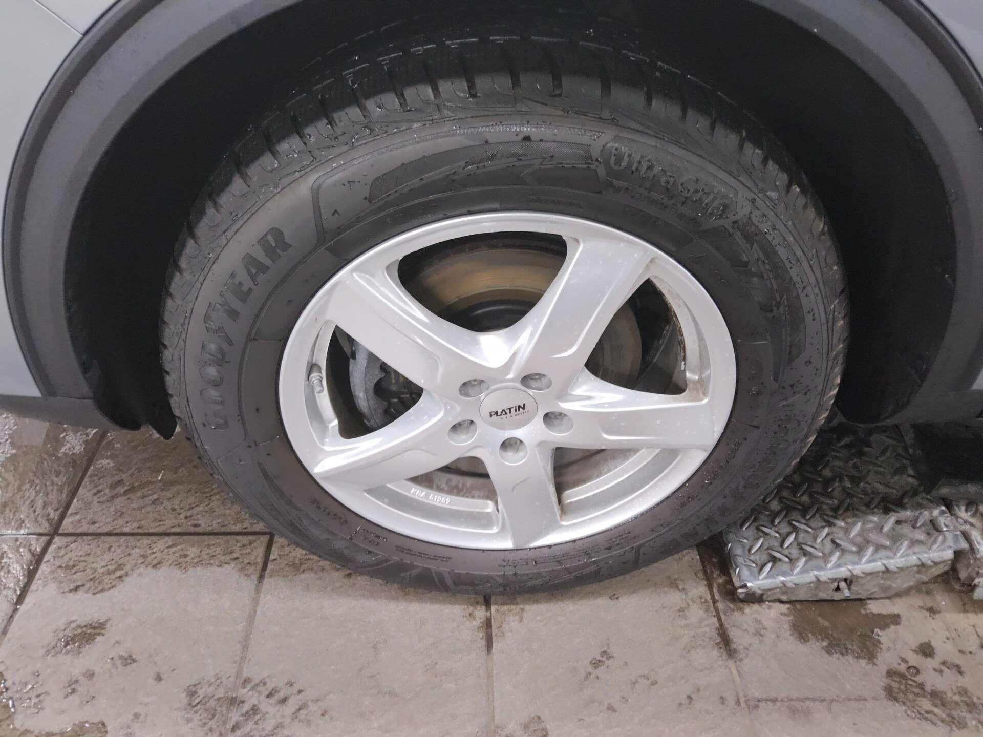 Ford Kuga 2.0 EB Cool&Connect Navi Shz AHK PDC 10