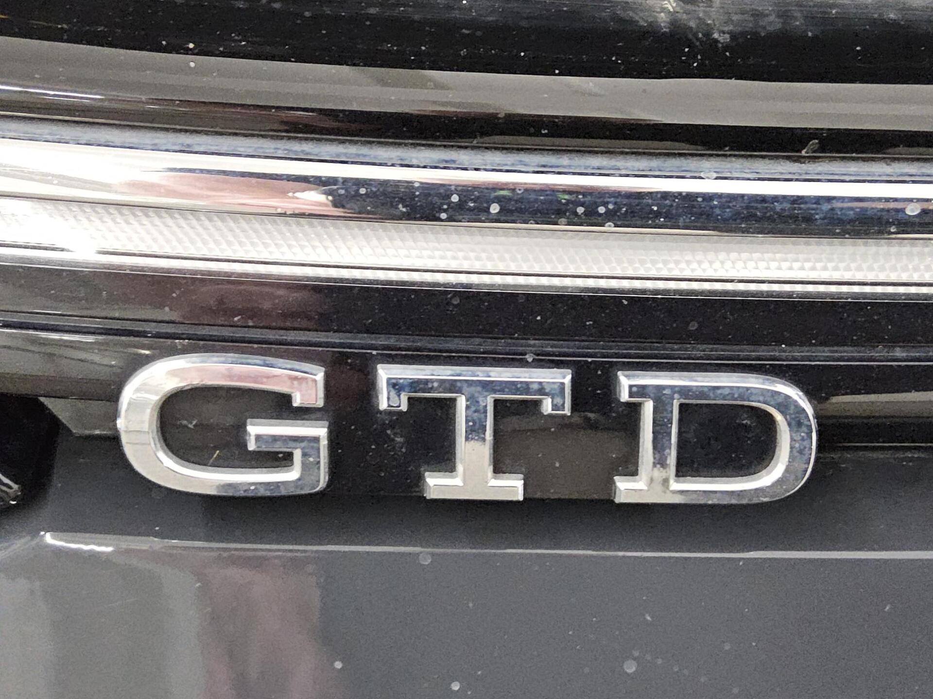 Volkswagen Golf-8 2.0 TDI GTD Navi LED DC ACC Harman-Kardon 12
