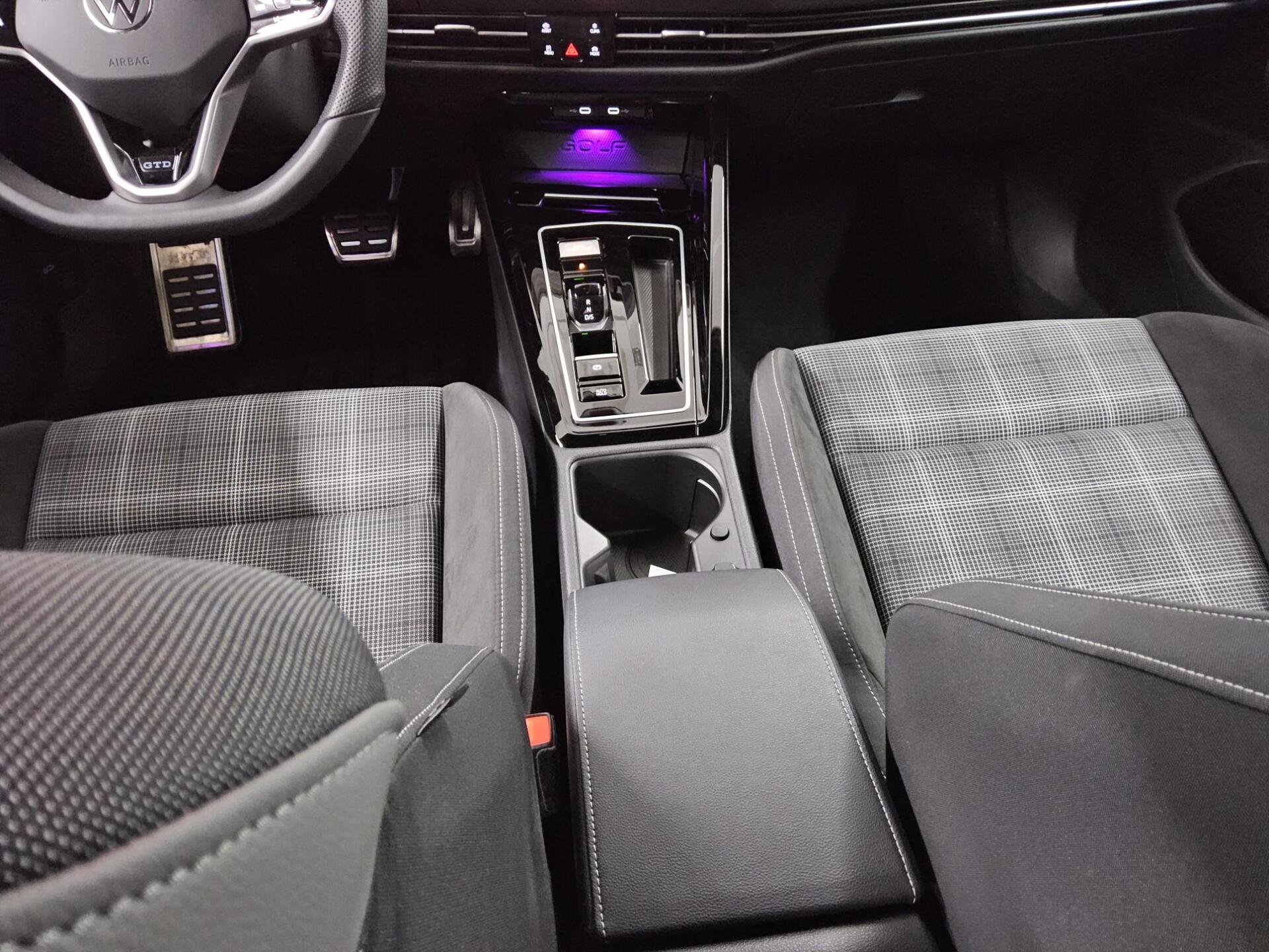 Volkswagen Golf-8 2.0 TDI GTD Navi LED DC ACC Harman-Kardon 6