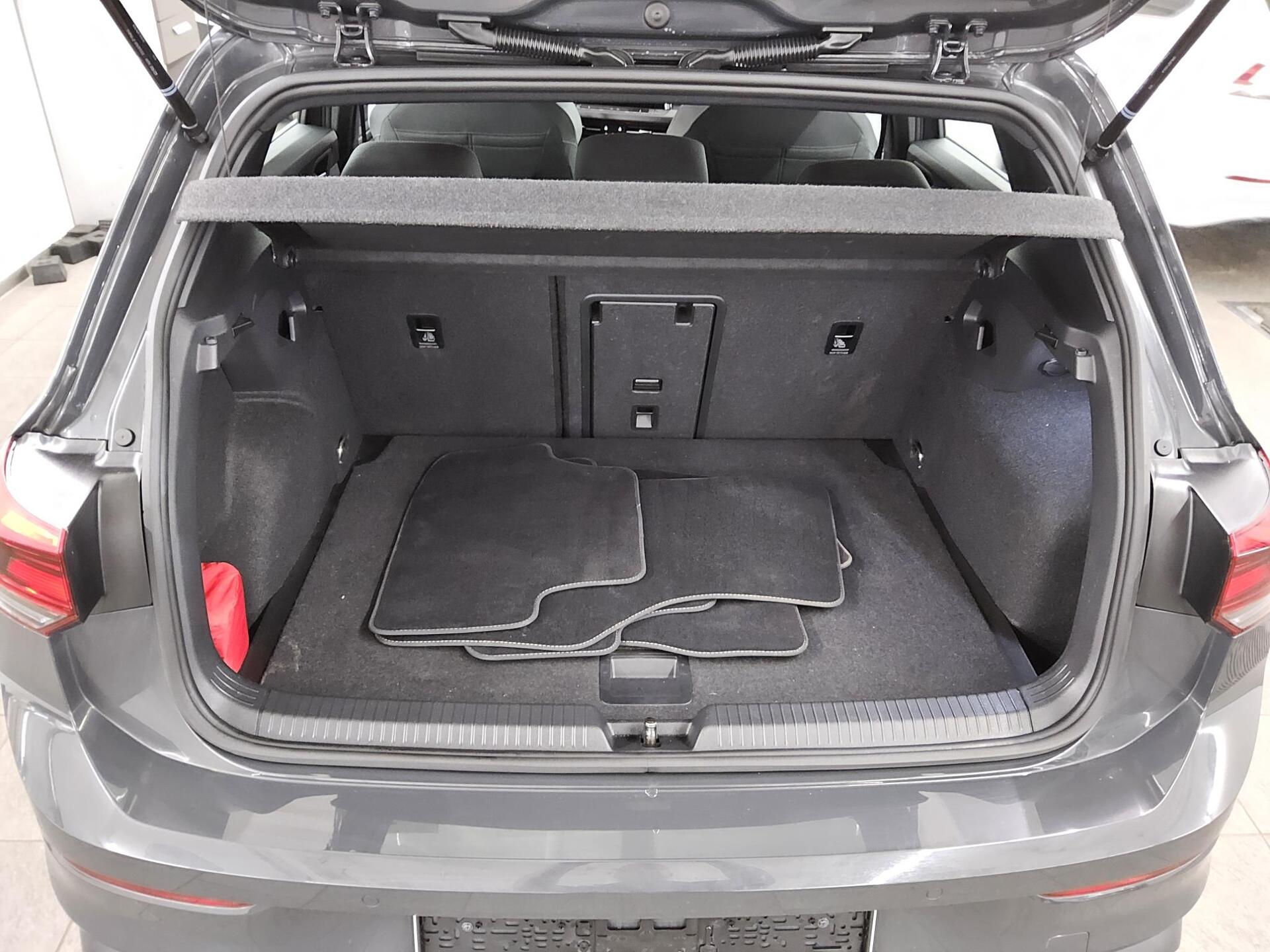 Volkswagen Golf-8 2.0 TDI GTD Navi LED DC ACC Harman-Kardon 13