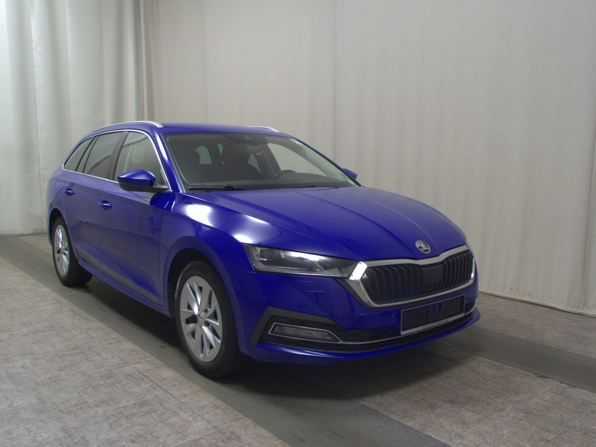 Skoda Octavia Kombi 2.0 TDI Style Navi LED Virtual 3