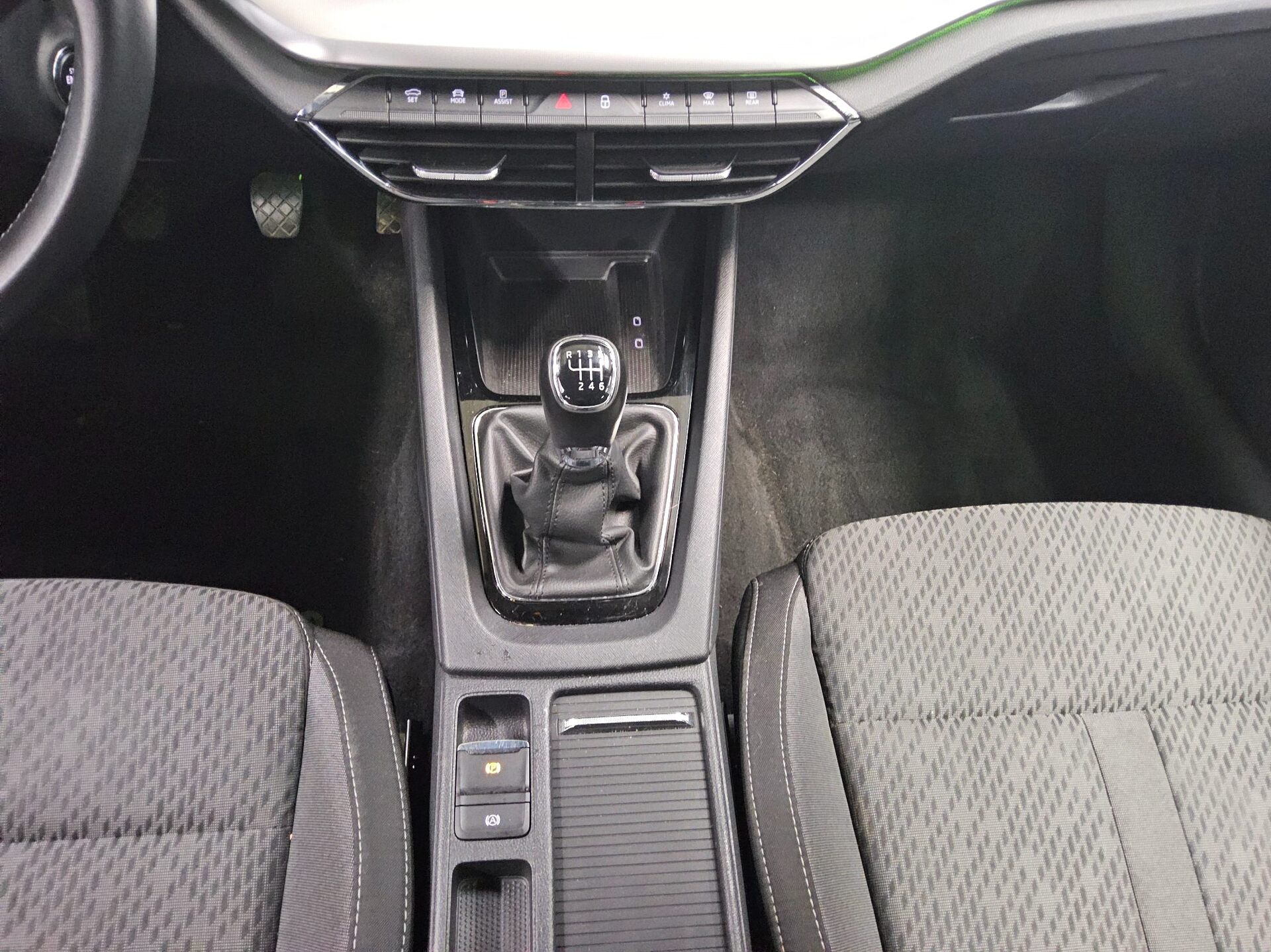 Skoda Octavia Kombi 2.0 TDI Style Navi LED Virtual 6