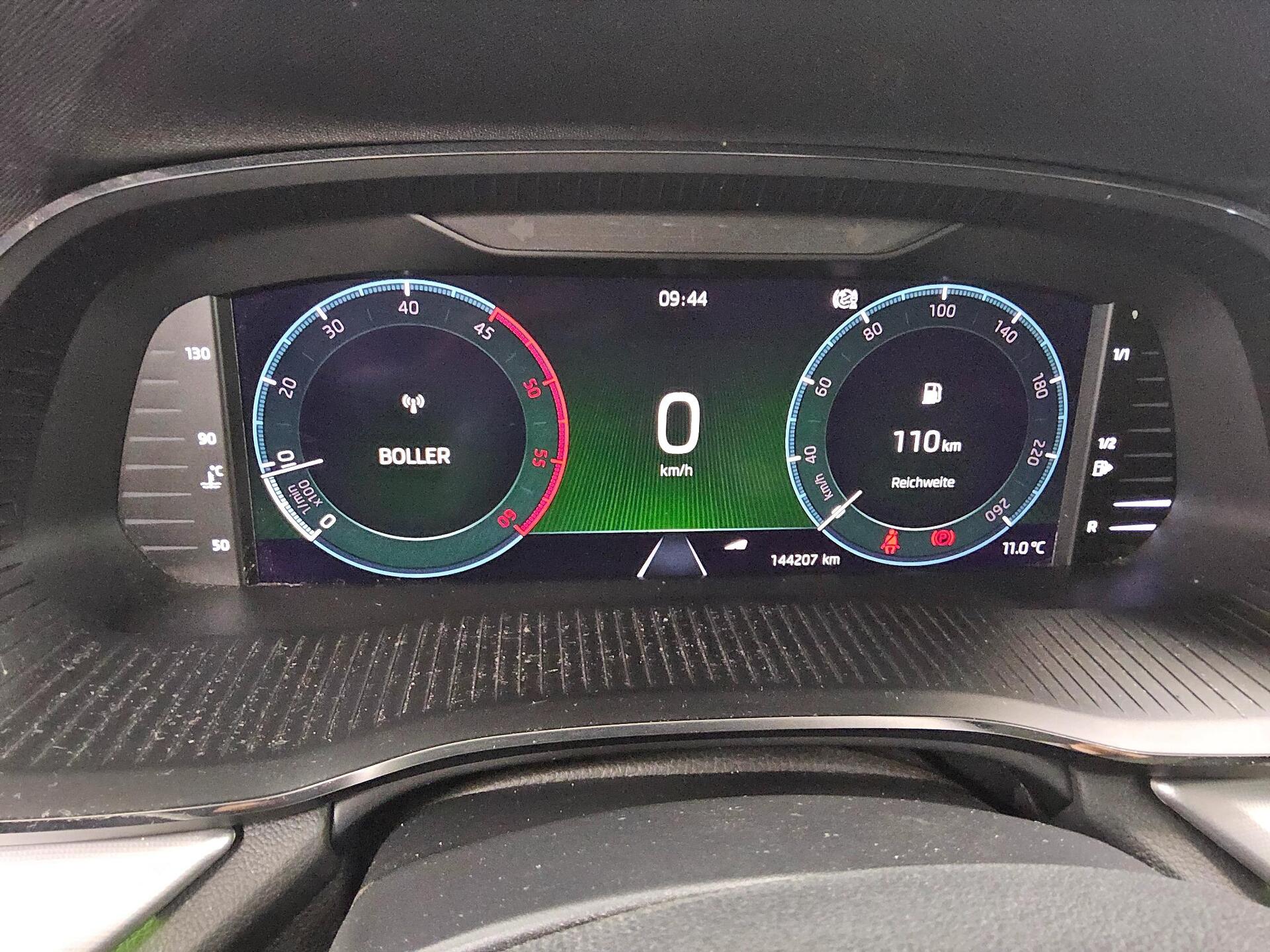 Skoda Octavia Kombi 2.0 TDI Style Navi LED Virtual 8