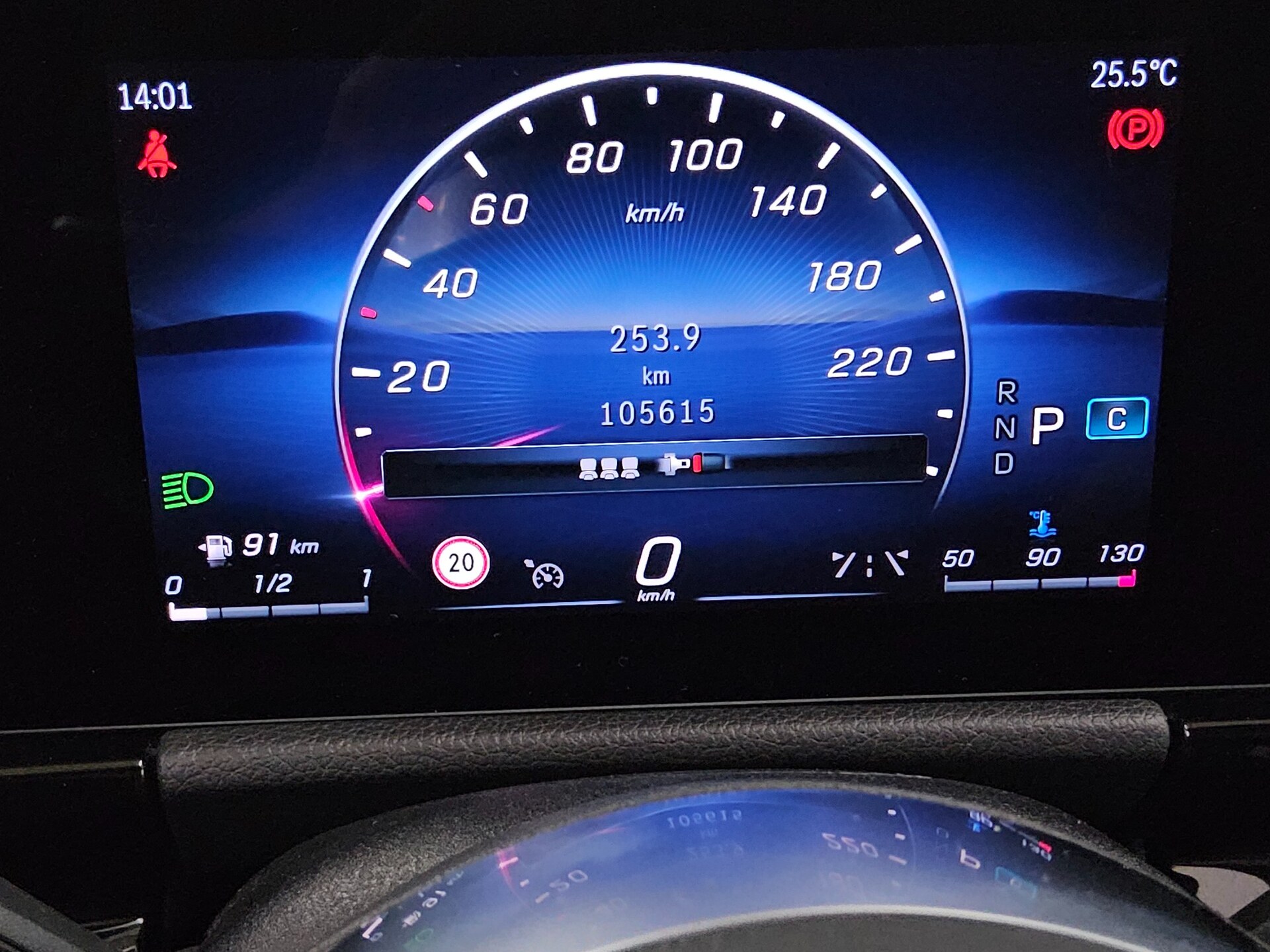 Mercedes-Benz B 180 d T-Leder Navi AHK Rückfahrkamera Shz 8
