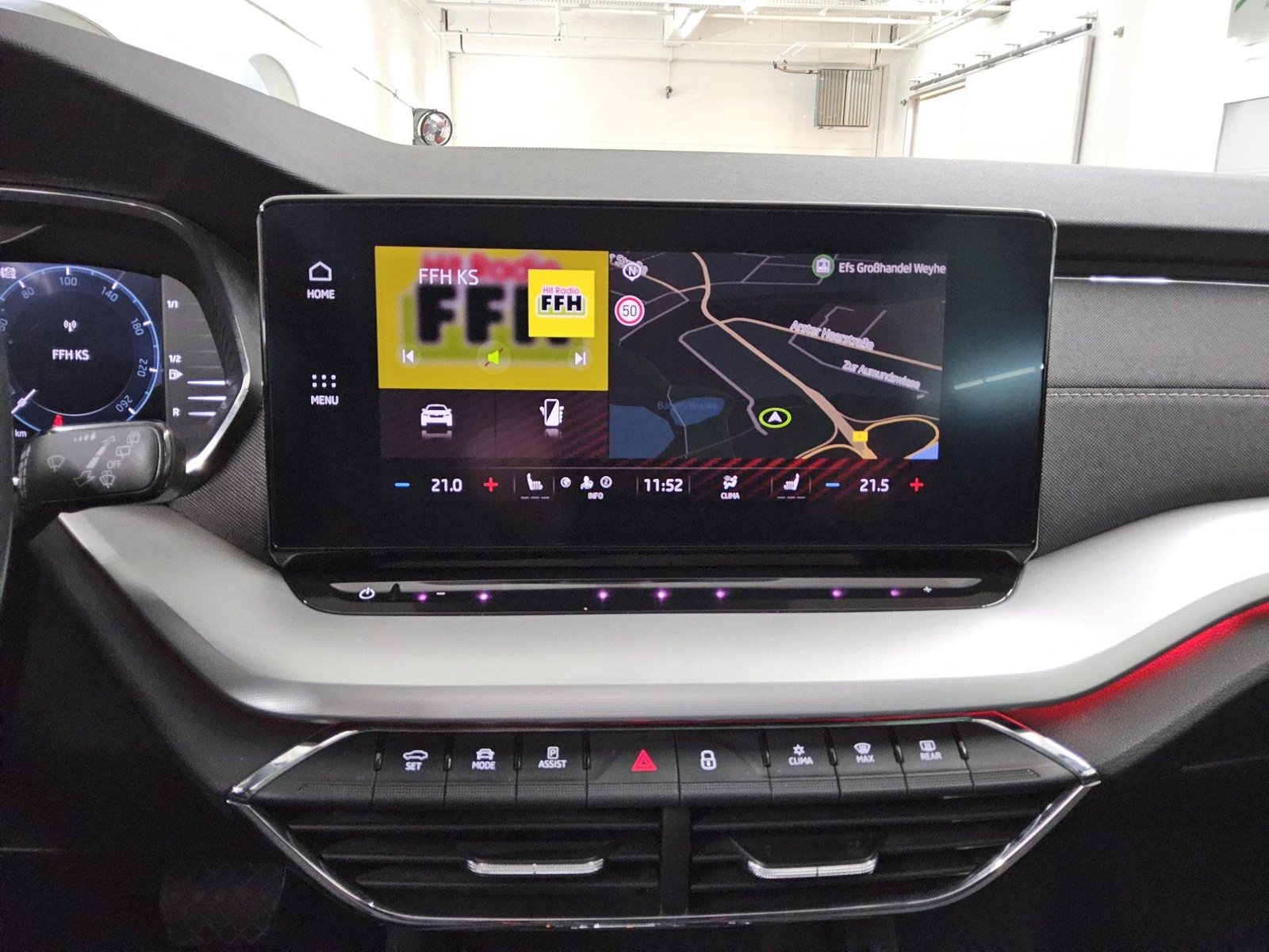 Skoda Octavia Kombi 2.0 TDI Style Navi vc Pano LED 7