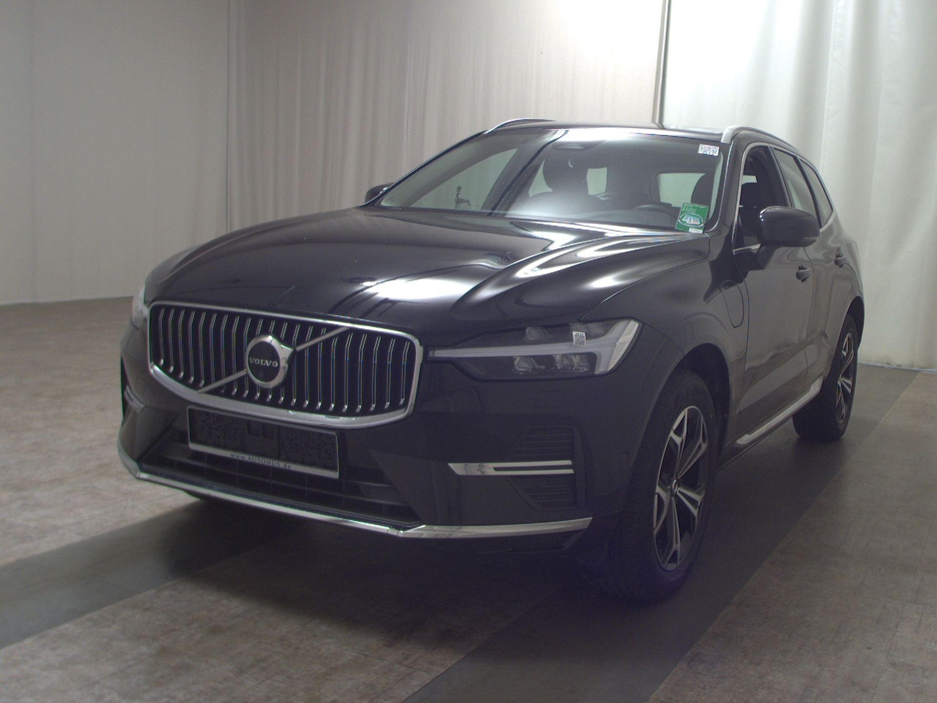 Volvo XC60 T8 AWD Hybrid Inscription Navi LED Pano RFK 2