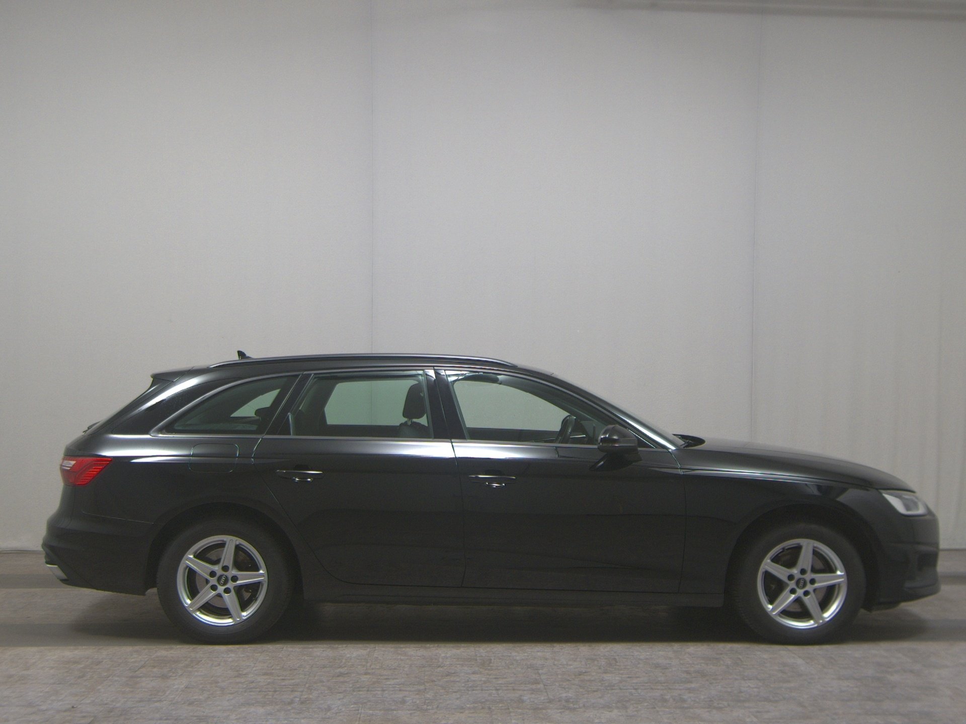 Audi A4 Avant 35 TDI Navi LED Tempomat