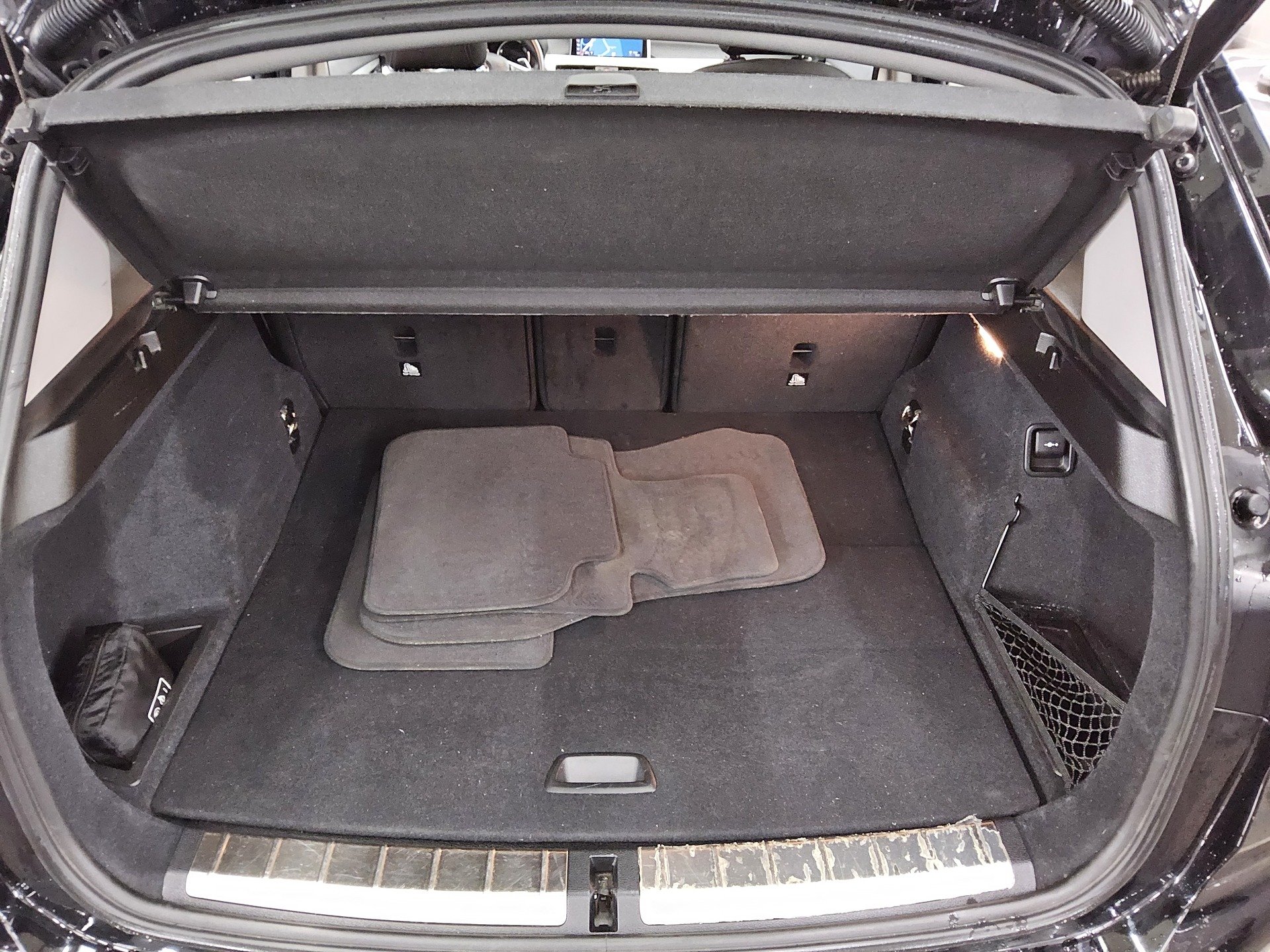 BMW X1 xDrive20d Advantage Navi LED Pano HiFi AHK 12