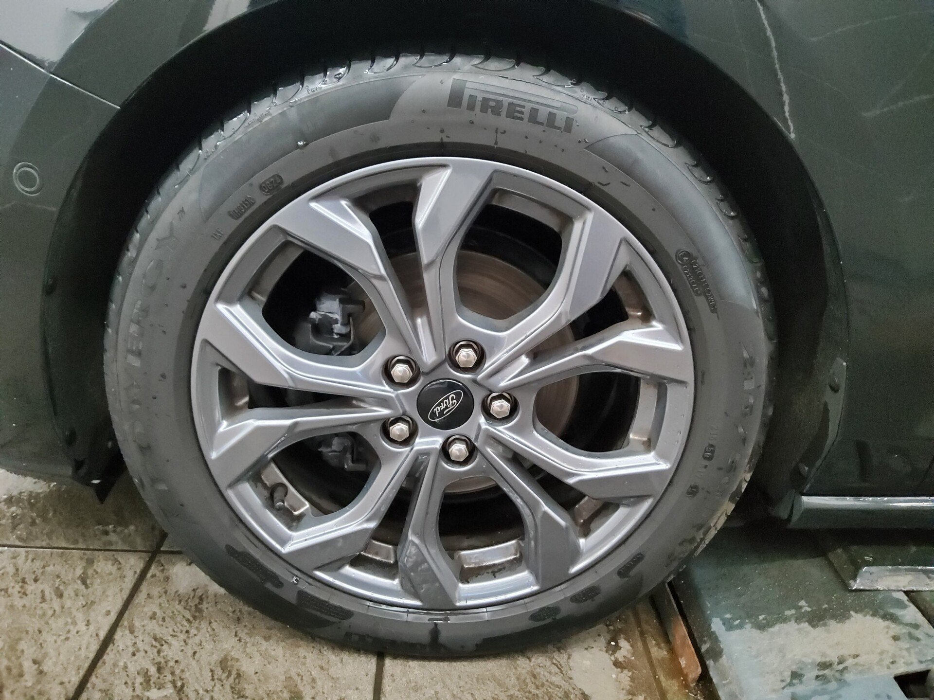 Ford Focus Turnier 1.5 EB ST-Line ACC Navi Shz RfK 10