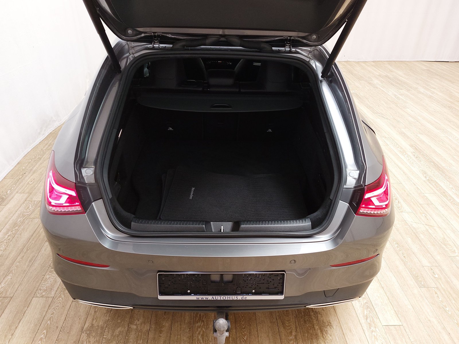 Mercedes-Benz CLA 250 Shooting Brake e Progressive Pano AHK RFK 15