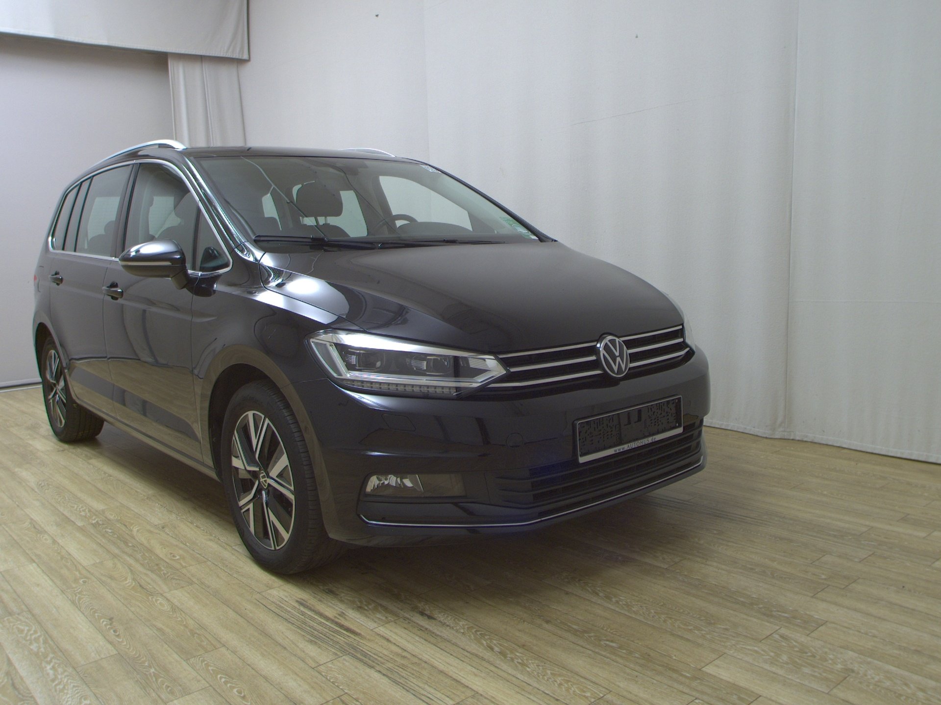 Volkswagen Touran 2.0 TDI Highline Navi LED Shz AHK RFK 3