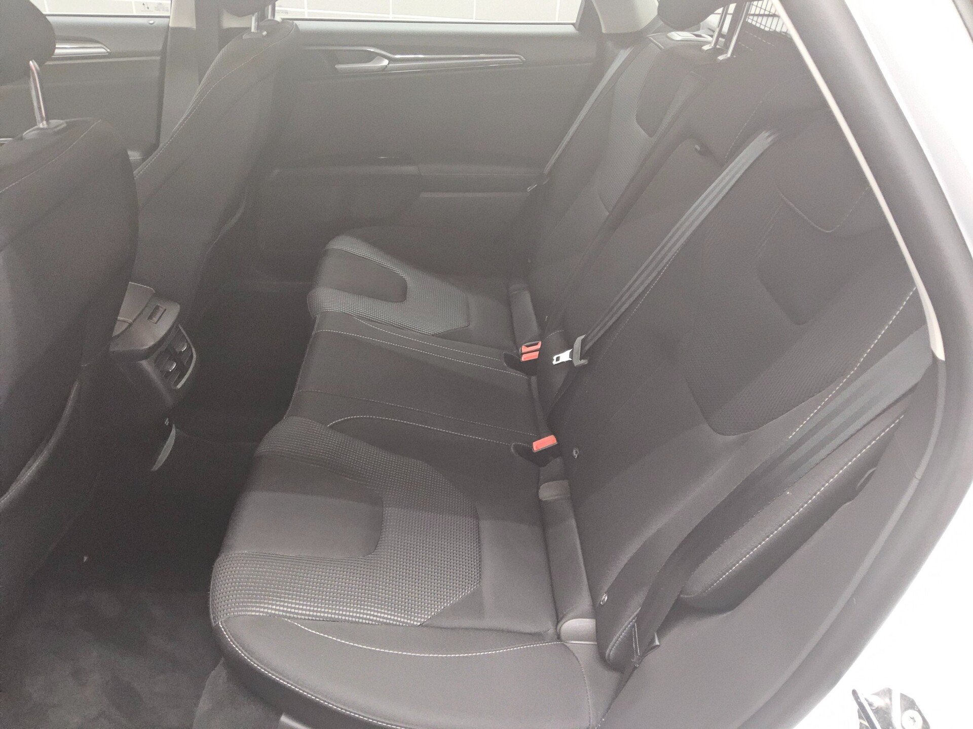 Ford Mondeo Turnier 2.0 EB Titanium Navi LED 4xSHZ 13