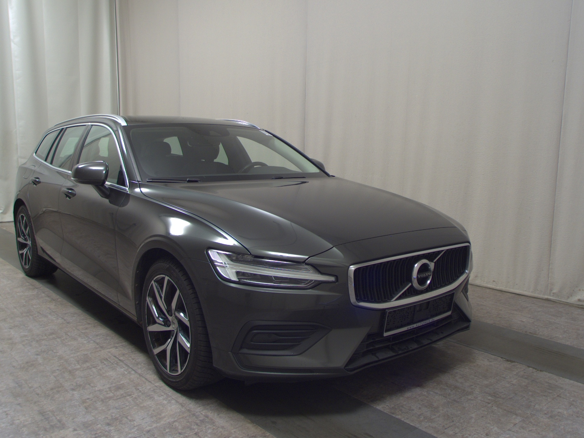 Volvo V60 D3 Momentum Pro T-Leder Navi LED RFK BLIS 3
