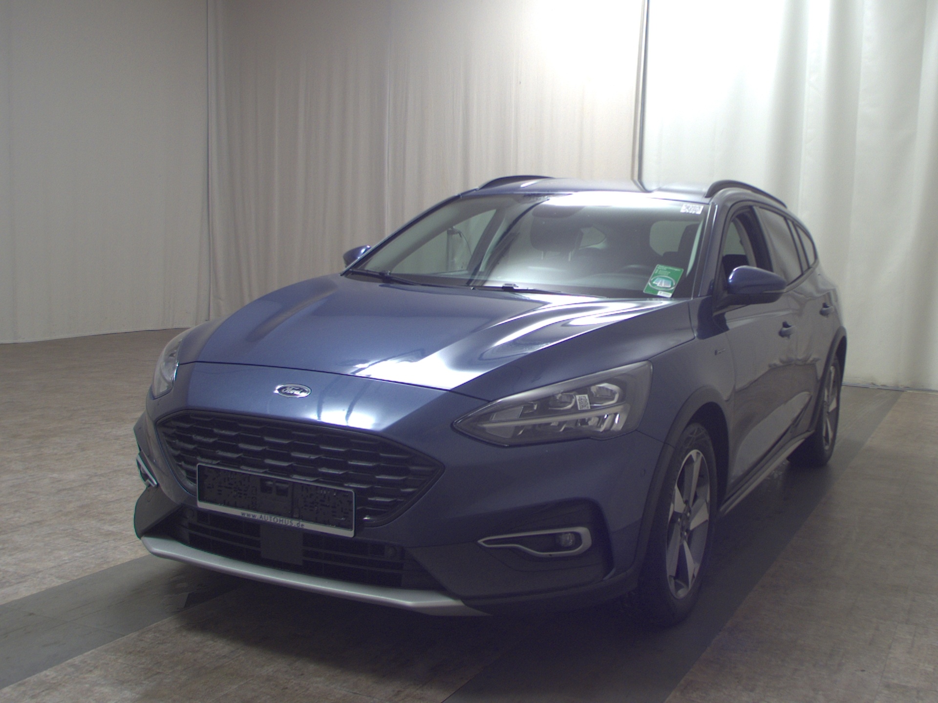 Ford Focus Turnier 2.0 EB Active Navi LED B&O RFK AHK 2