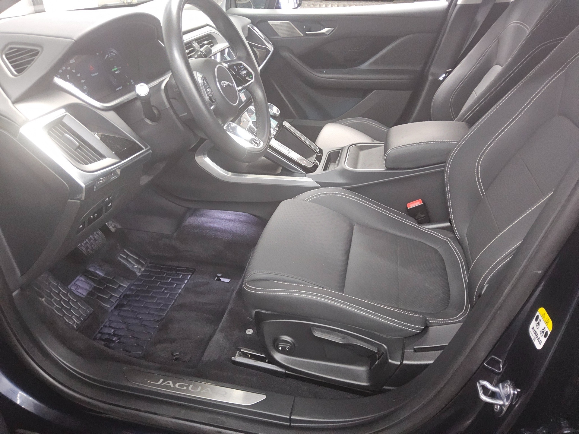 Jaguar I-Pace EV320 Navi LED HuD 360°- Kamera ACC 9