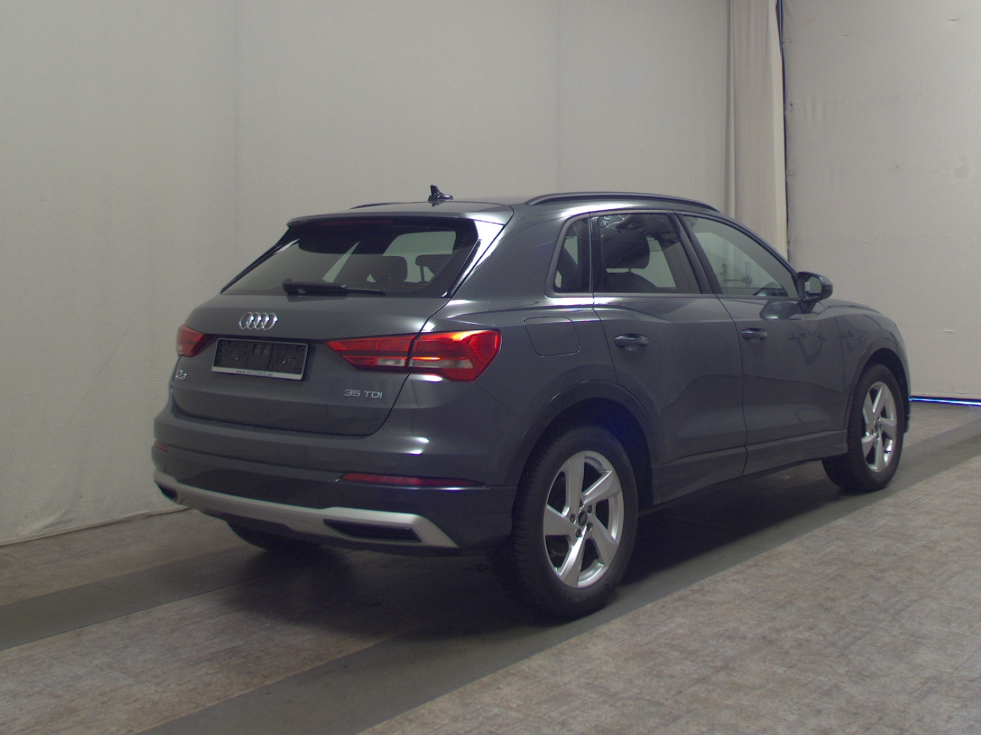 Audi Q3 35 TDI advanced Leder Navi+ LED vc RFK Sound 4