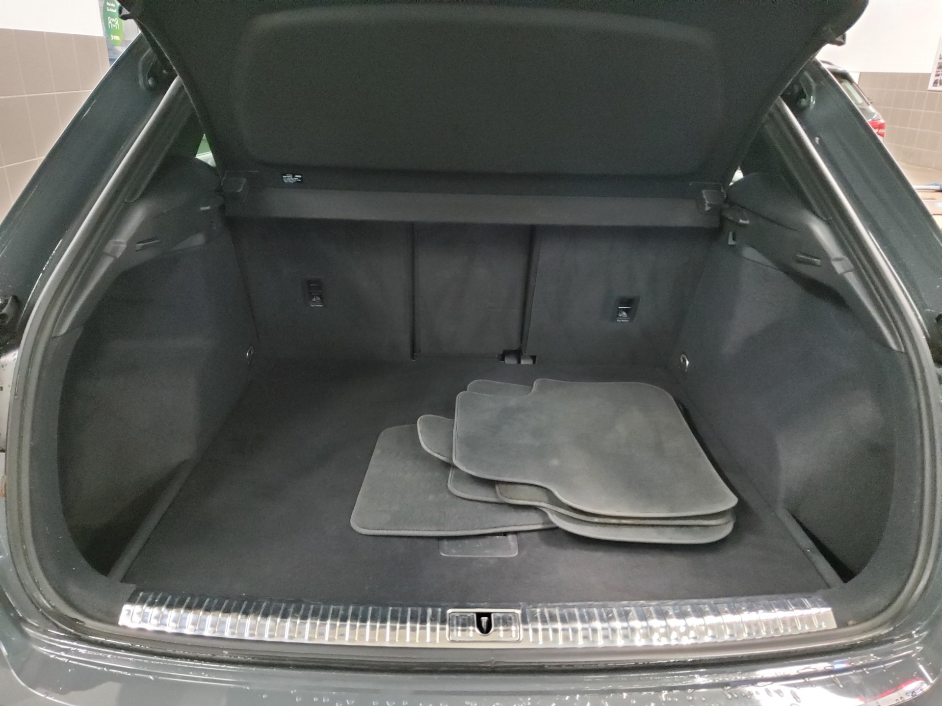 Audi Q3 35 TDI advanced Leder Navi+ LED vc RFK Sound 12
