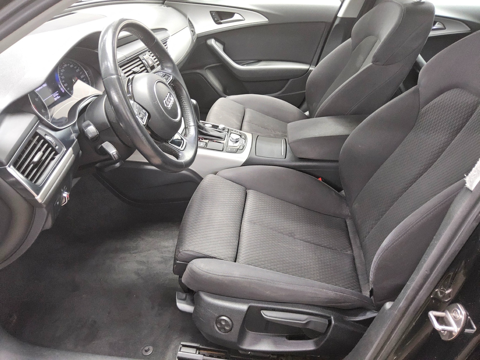 Audi A6 Avant 2.0 TDI ultra Navi+ LED AHK RfK Sports. 8