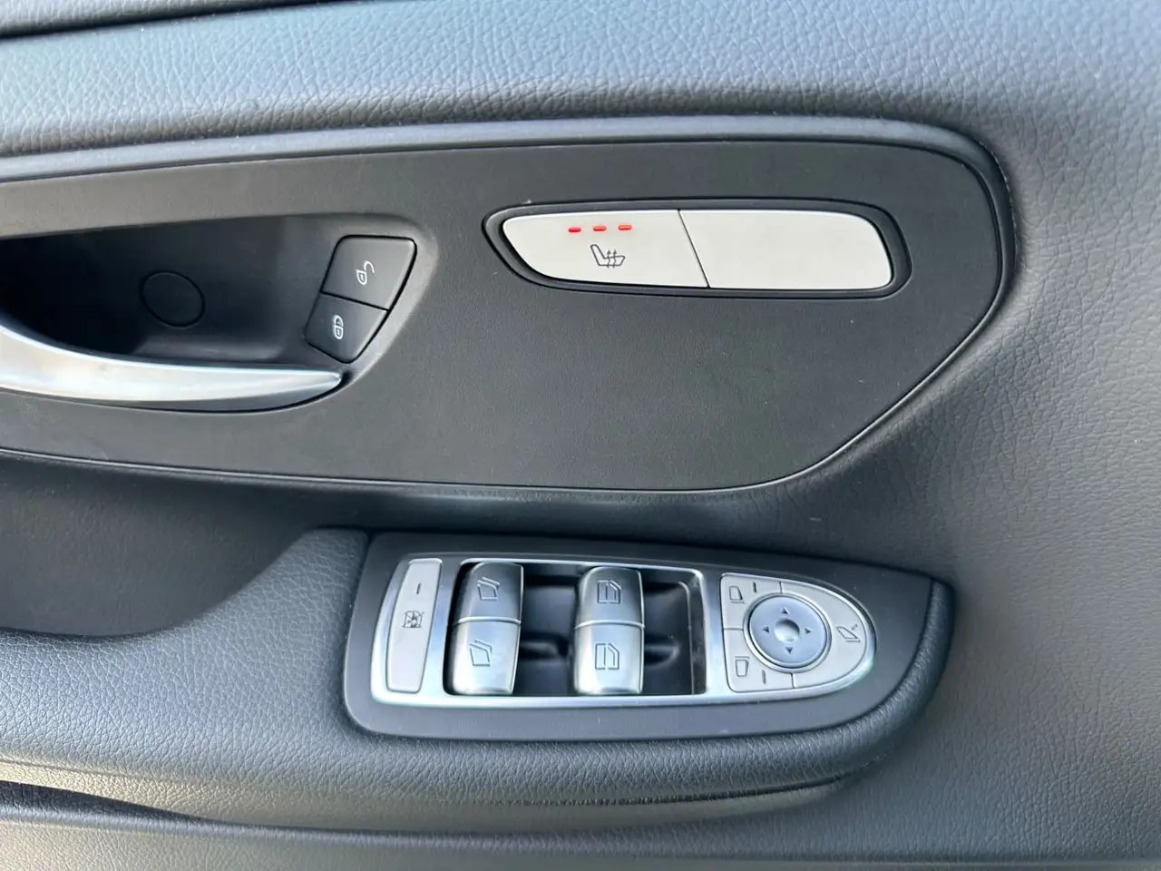 Mercedes-Benz V 220 LANG 9G-TR WEBASTO NAVI MBUX KAMERA 7-SITZ 15