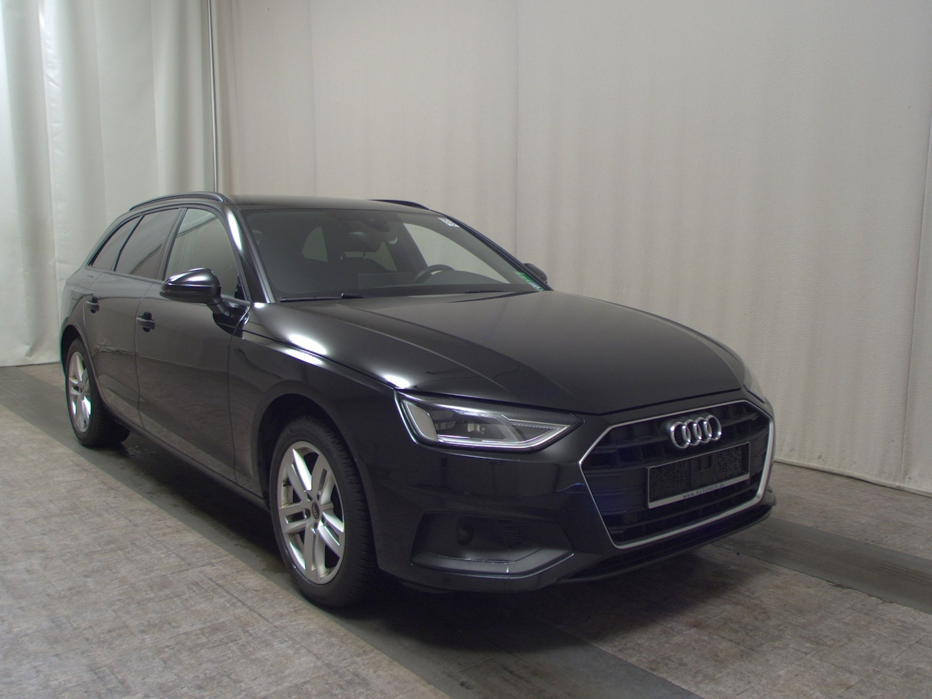 Audi A4 Avant 35 TDI Navi LED Virtual Sound 3
