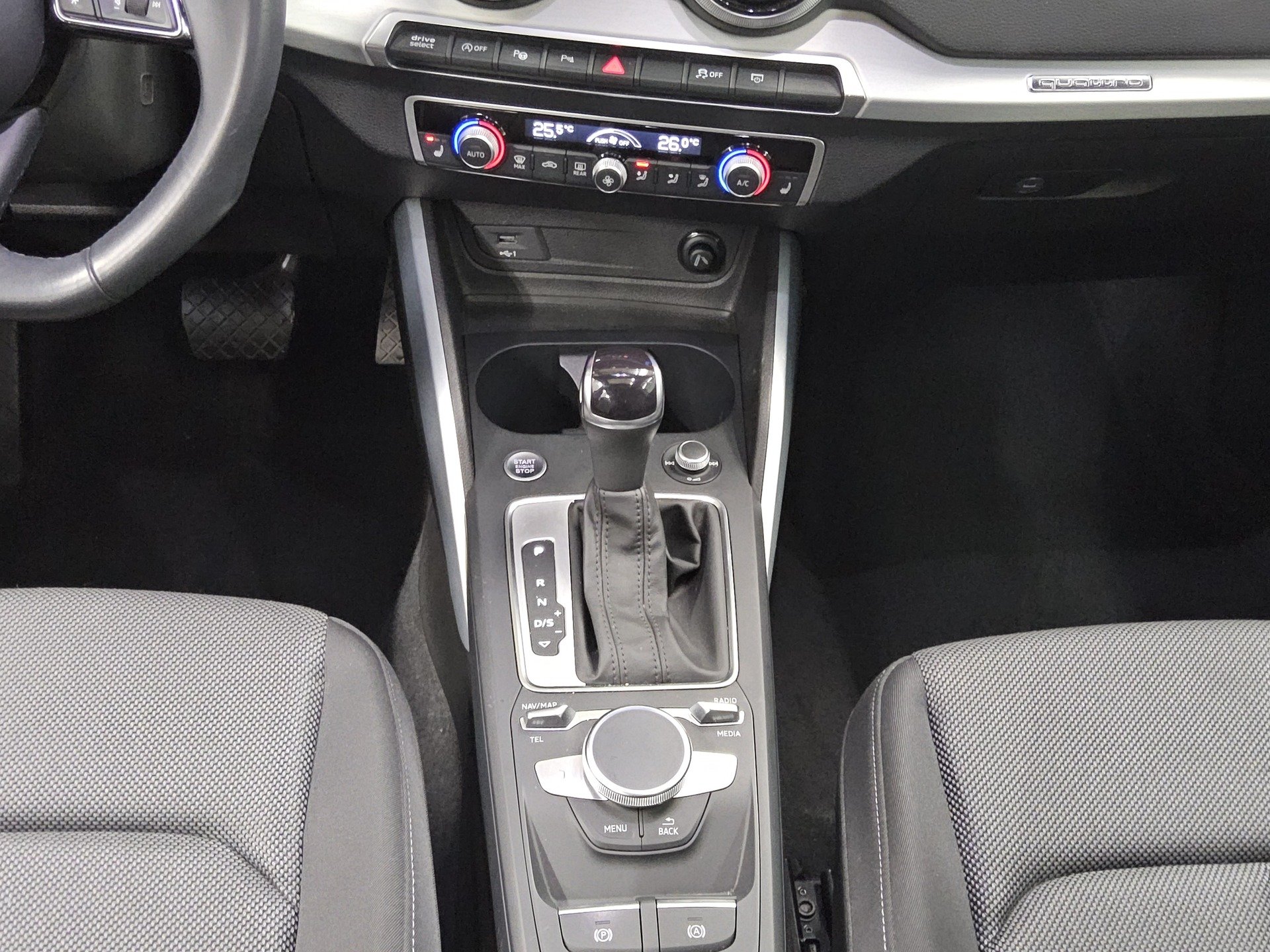 Audi Q2 2.0 TDI Qu. Navi vc Pano LED Sound 6