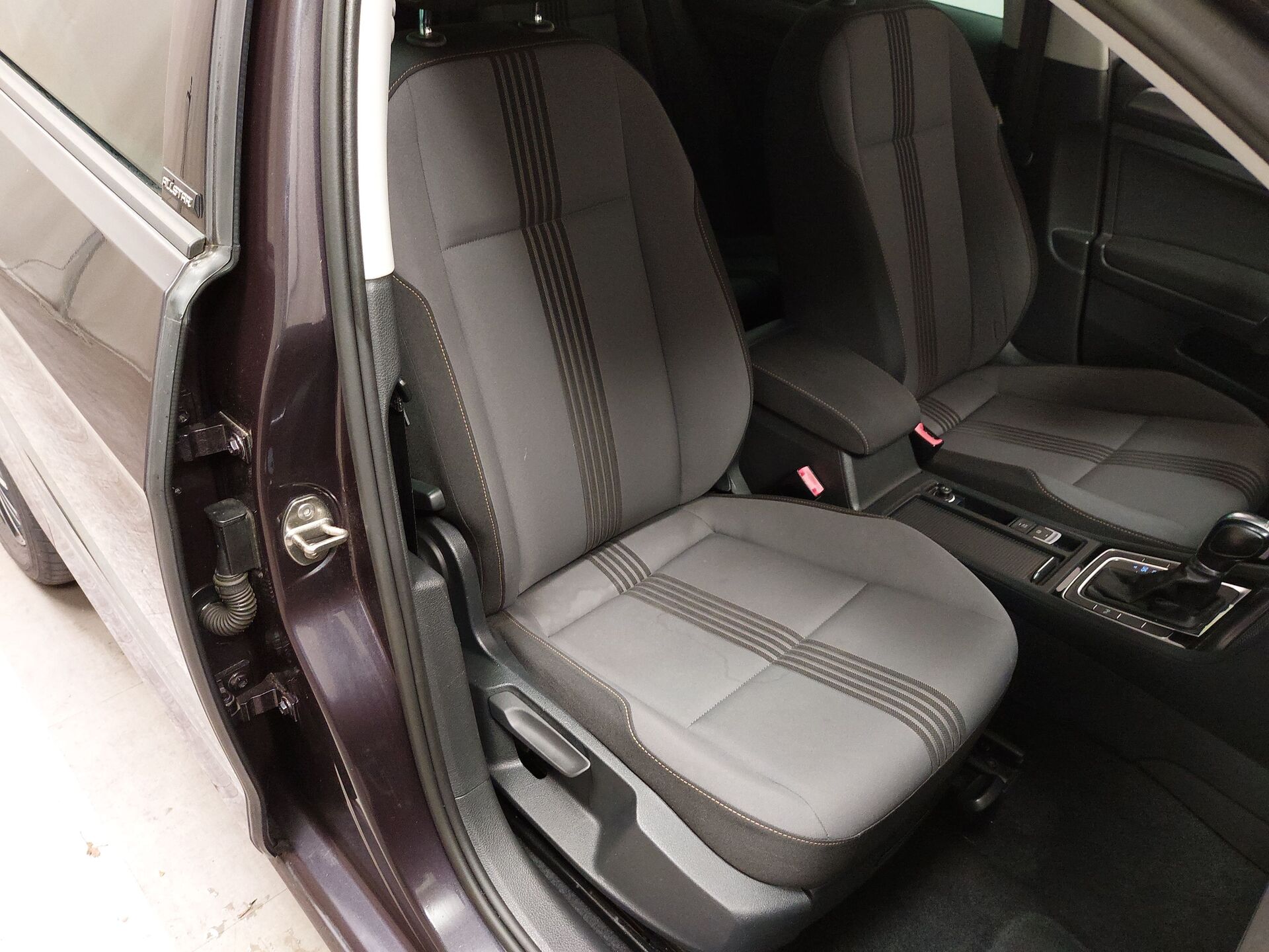 Volkswagen Golf-7 Var. 1.6 TDI Allstar Navi PDC SHZ 11
