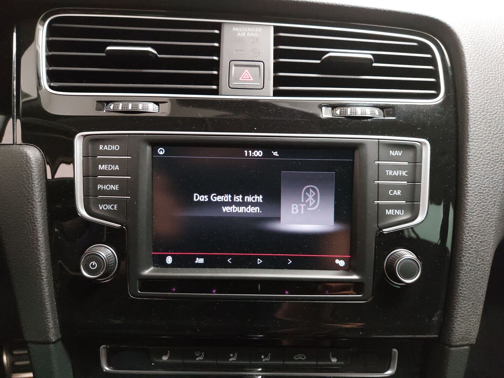 Volkswagen Golf-7 Var. 1.6 TDI Allstar Navi PDC SHZ 19