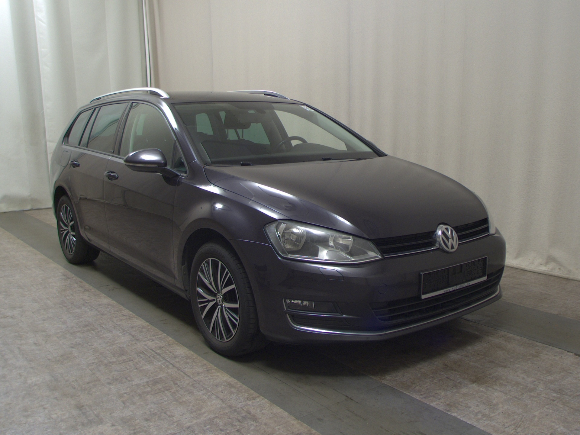 Volkswagen Golf-7 Var. 1.6 TDI Allstar Navi PDC SHZ 3