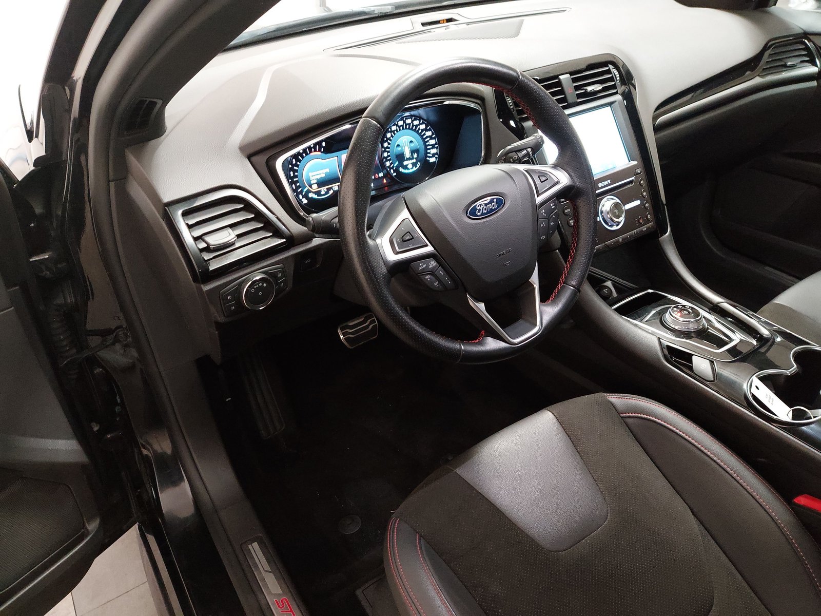 Ford Mondeo Turnier 2.0 EB ST-Line T-Leder Navi LED 6