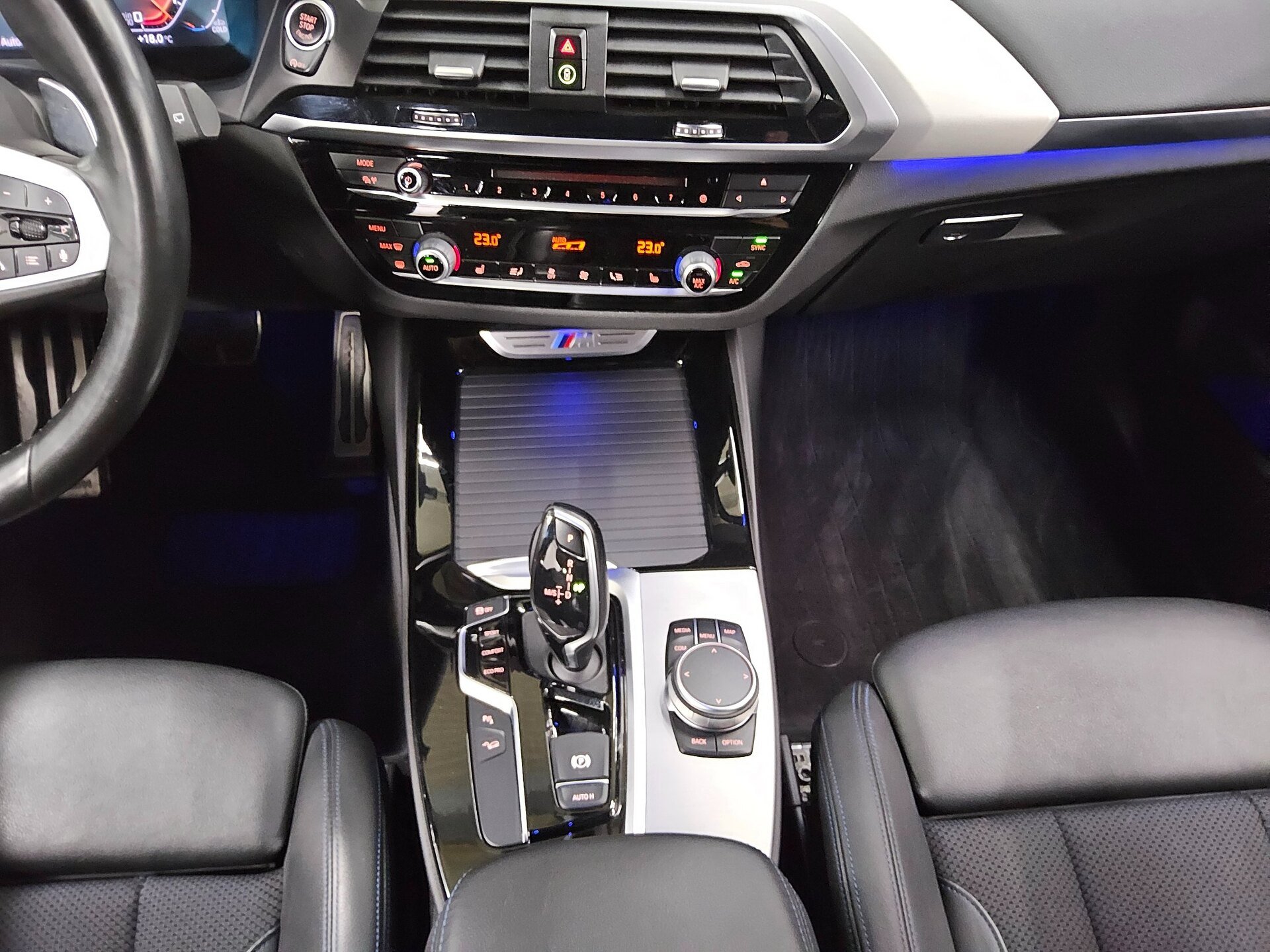 BMW X3 M40d T-Leder Navi LC prof. LED 6