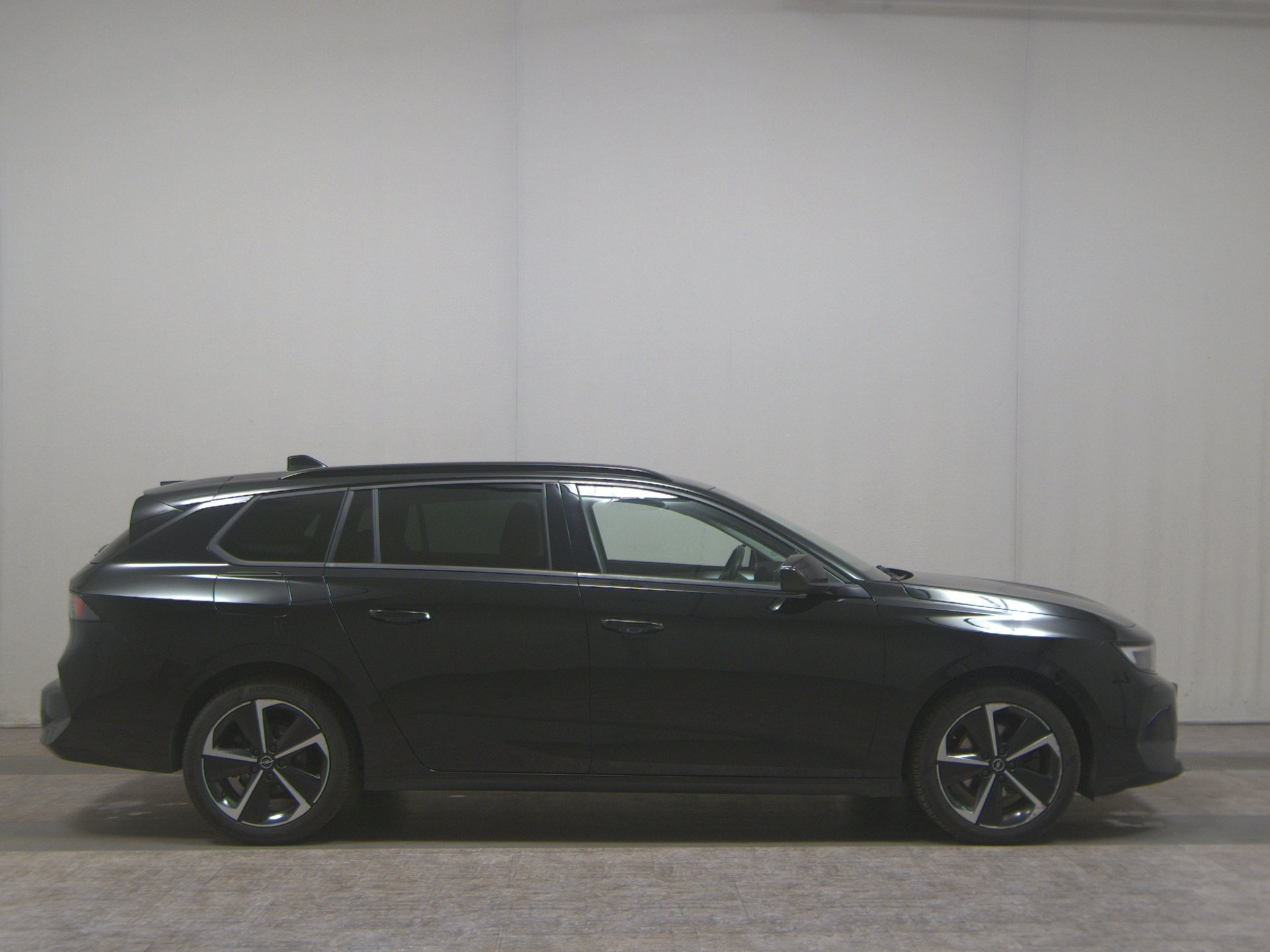 Opel Astra ST 1.5 D Business Elegance Navi LED AHK