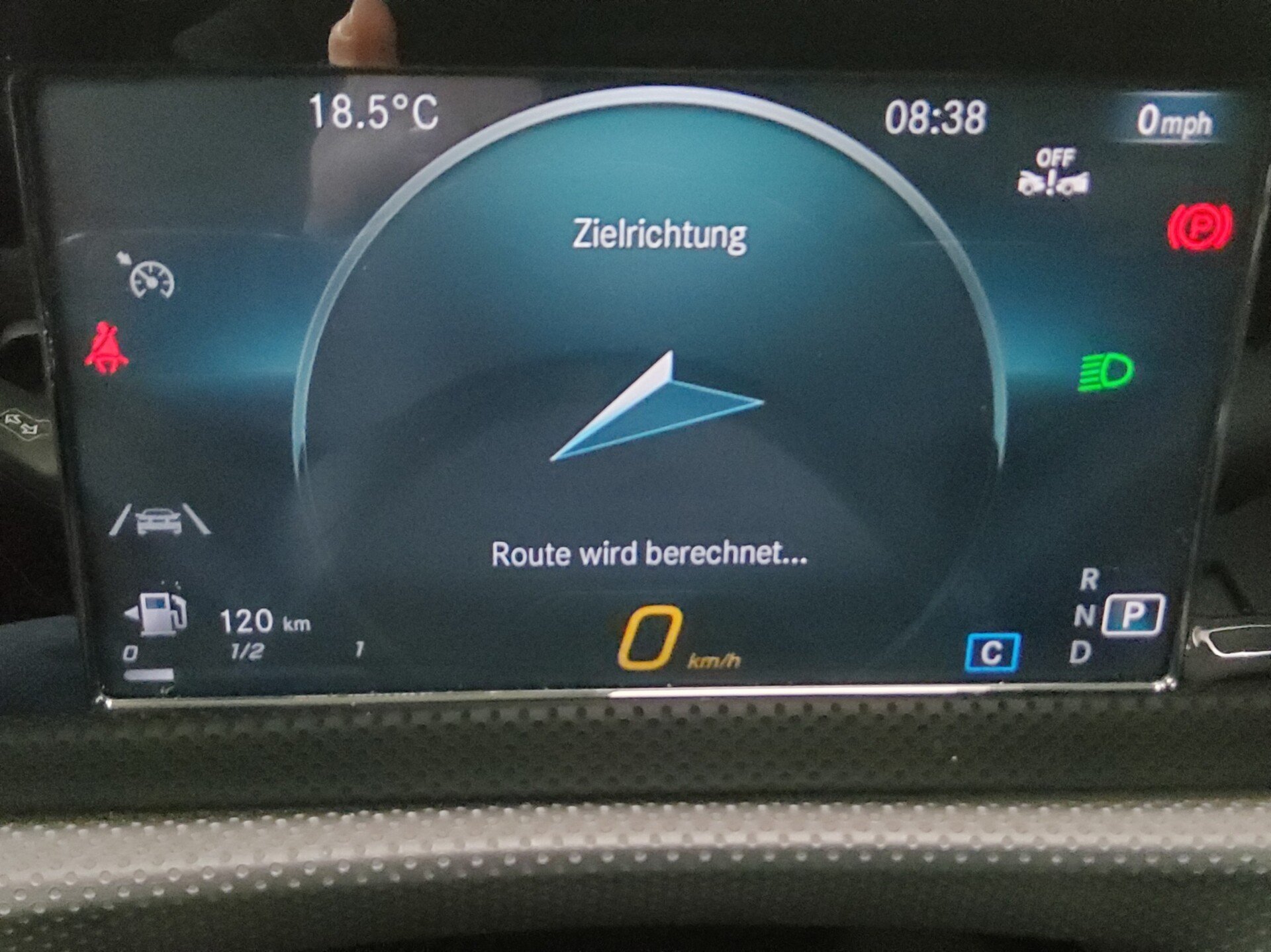 Mercedes-Benz CLA 200 SB d Progressive T-Leder Navi LED Pano 8