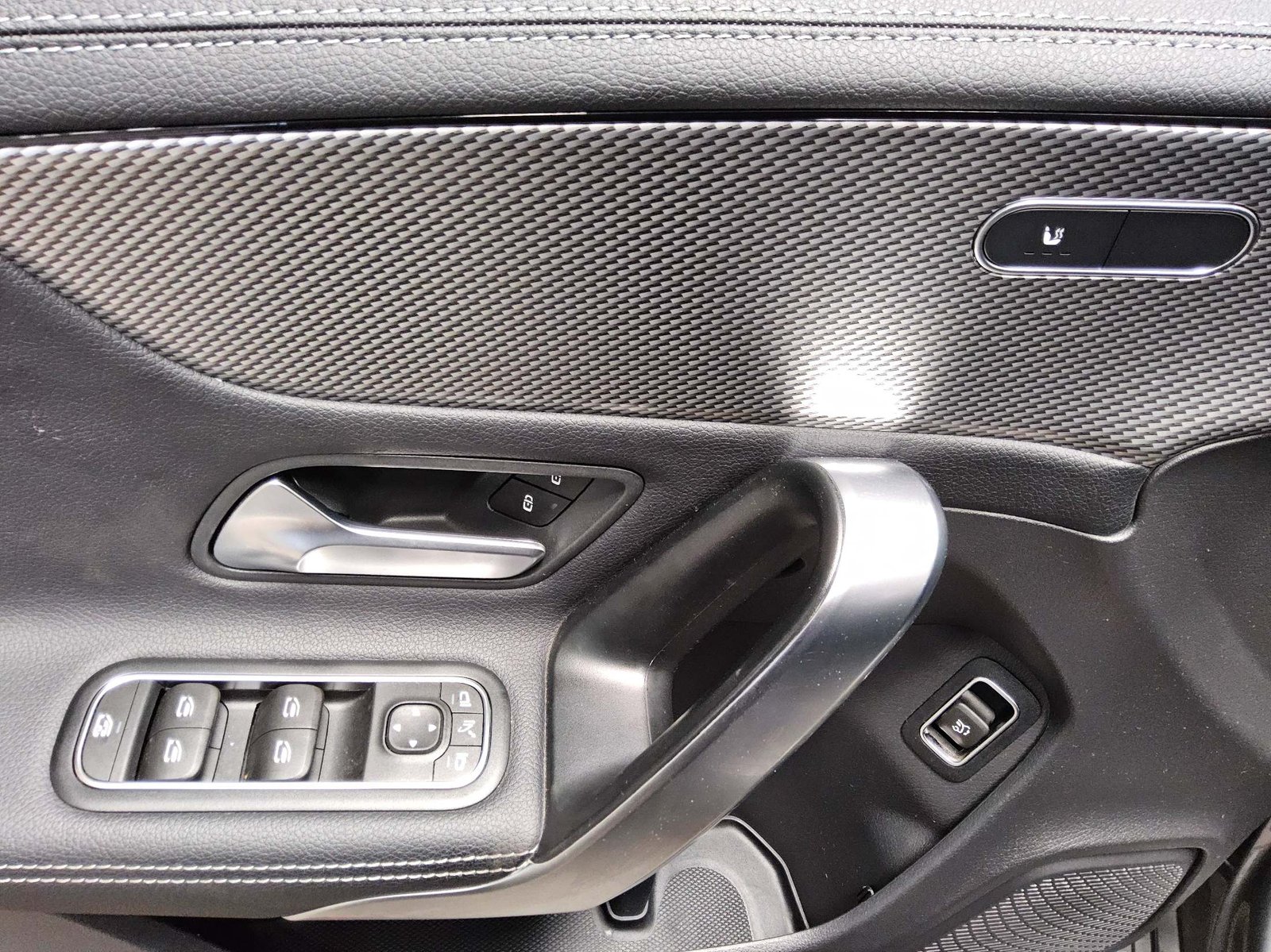 Mercedes-Benz CLA 200 SB Progressive Leder Navi LED AHK Shz 10