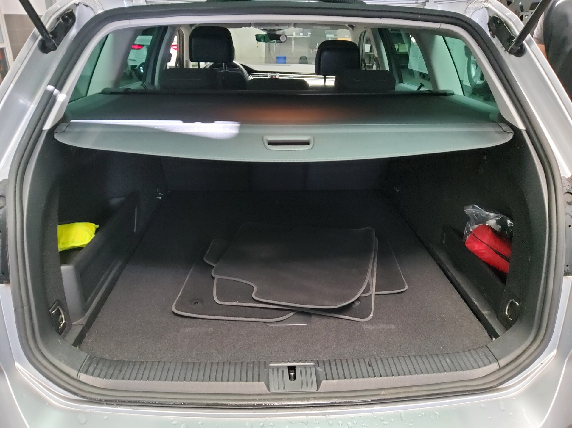 Volkswagen Passat Variant 2.0 TDI Business Navi LED RFK 11