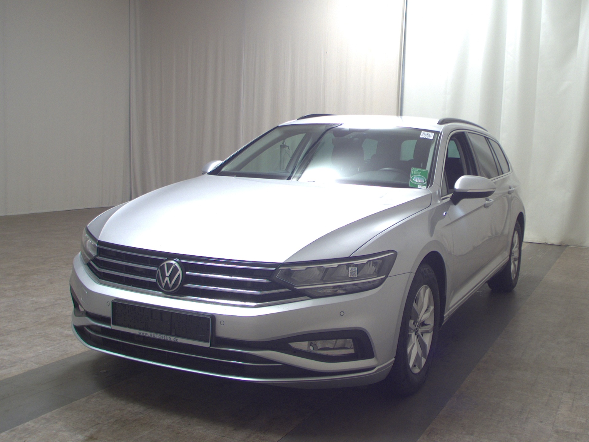 Volkswagen Passat Variant 2.0 TDI Business Navi LED RFK 2