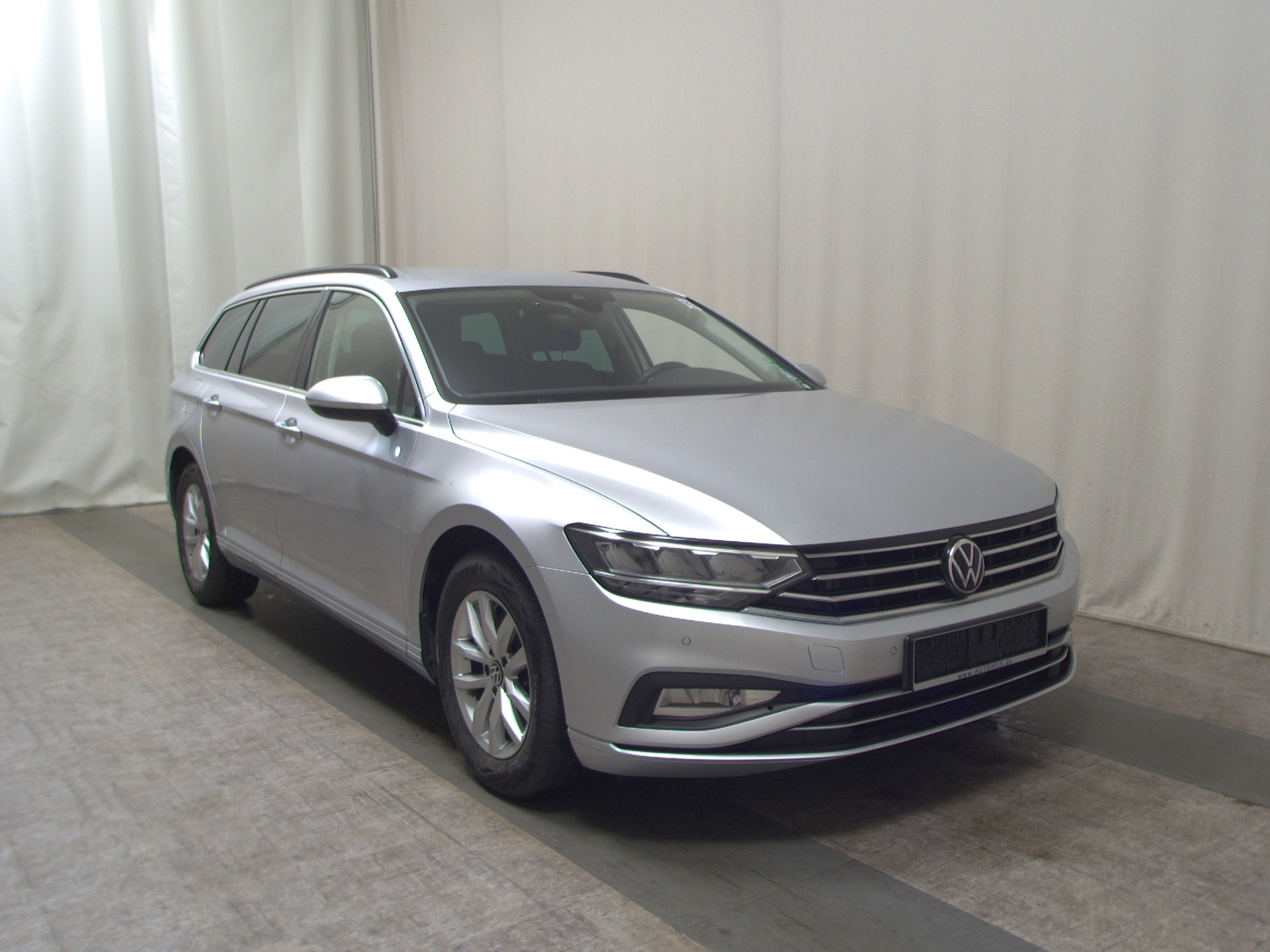 Volkswagen Passat Variant 2.0 TDI Business Navi LED RFK 3