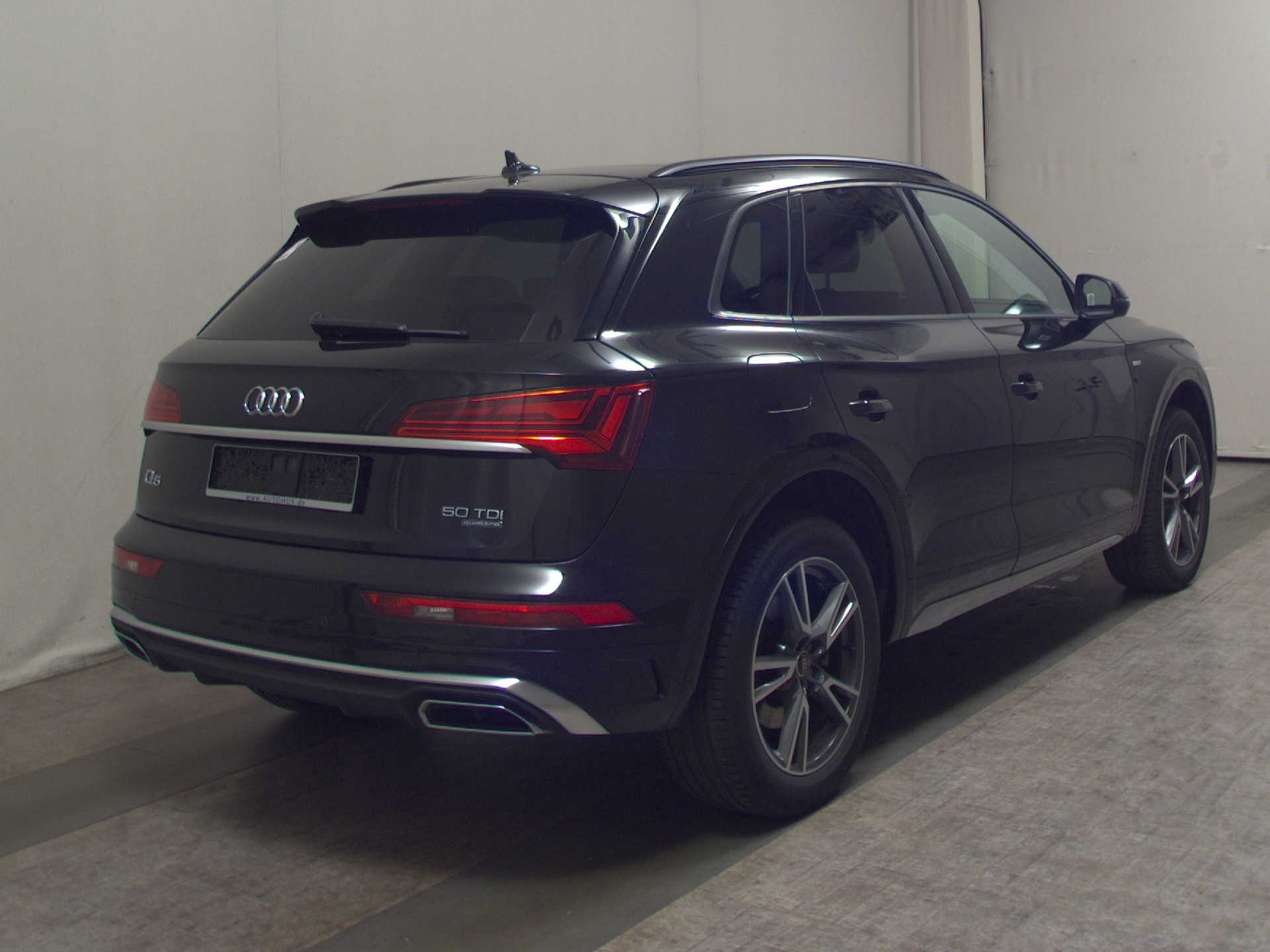 Audi Q5 50 TDI Qu. S-Line PDC AHK LEDER MATRIX PANO 4