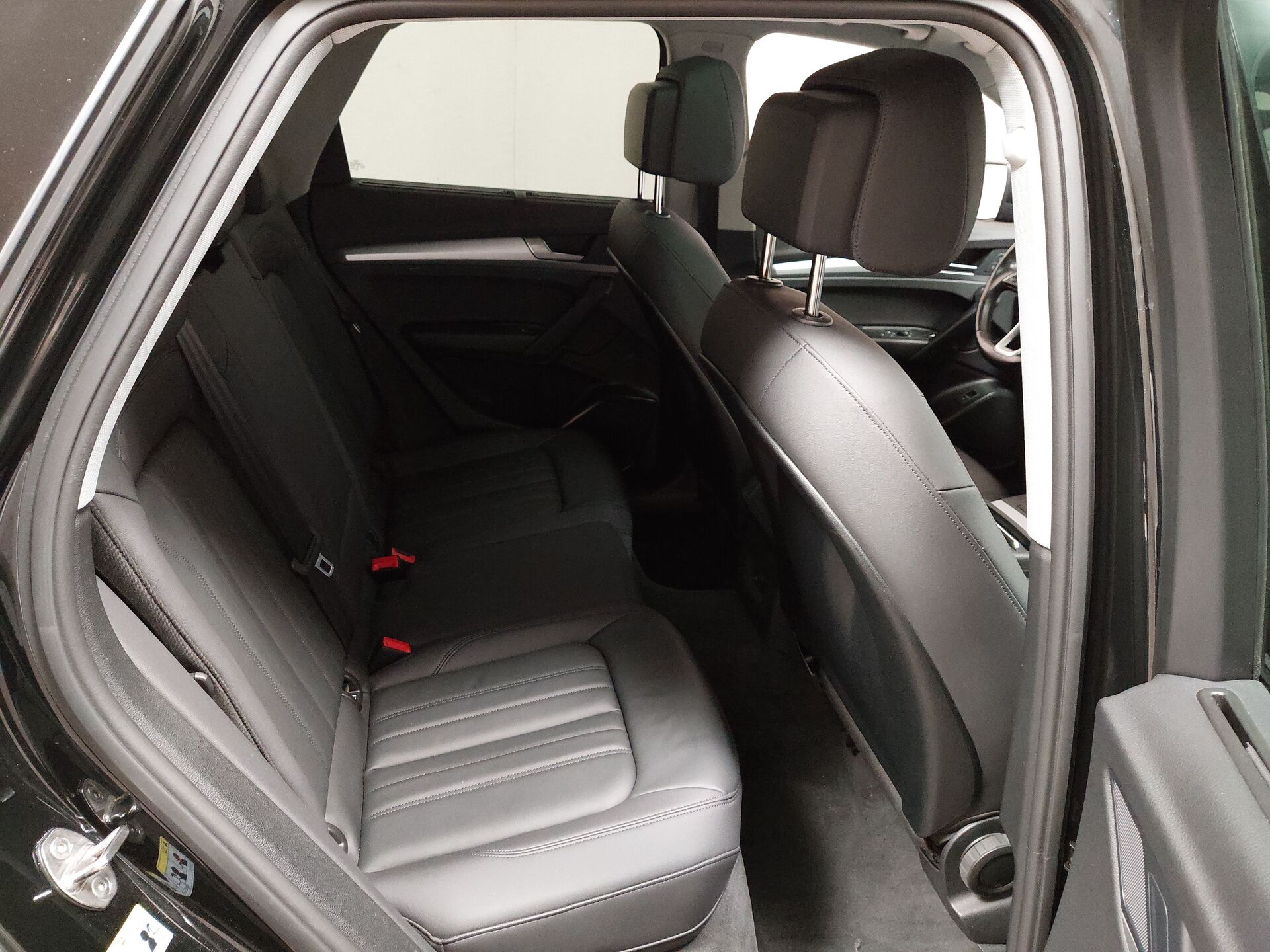 Audi Q5 50 TDI Qu. S-Line PDC AHK LEDER MATRIX PANO 13