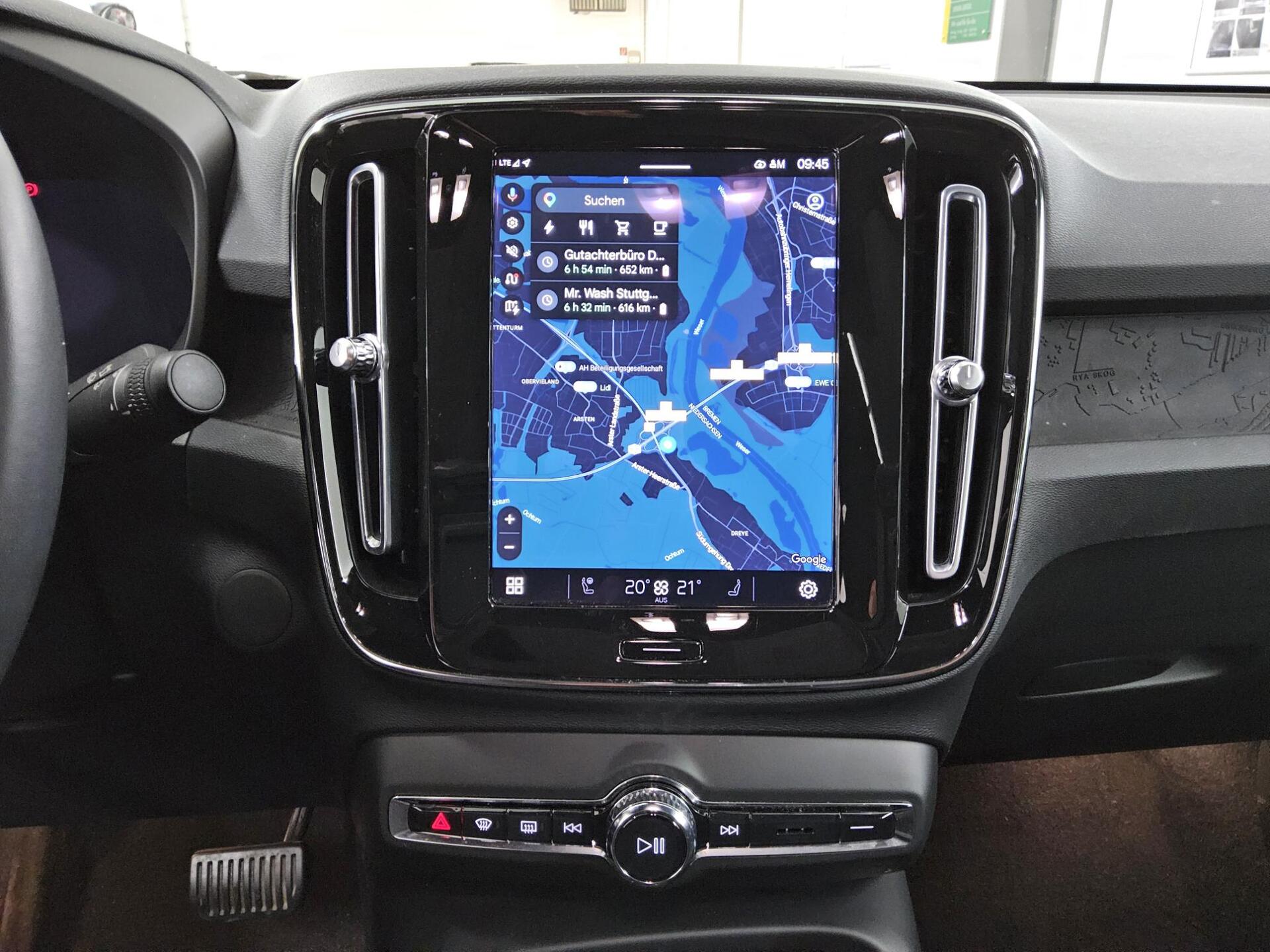Volvo C40 Recharge Pure Navi LED Pano Kamera 7