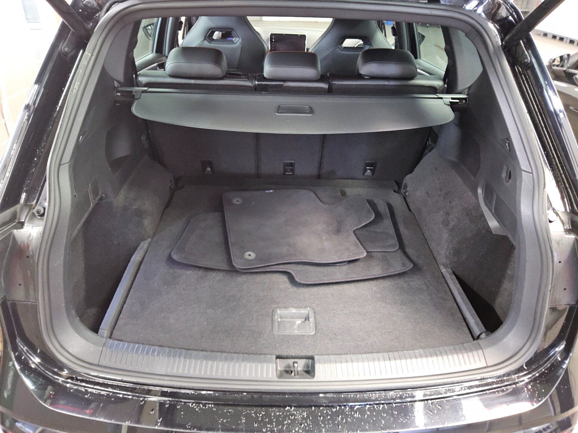 Seat Tarraco 2.0 TDI FR-Line Navi LED vc Beats AHK 12