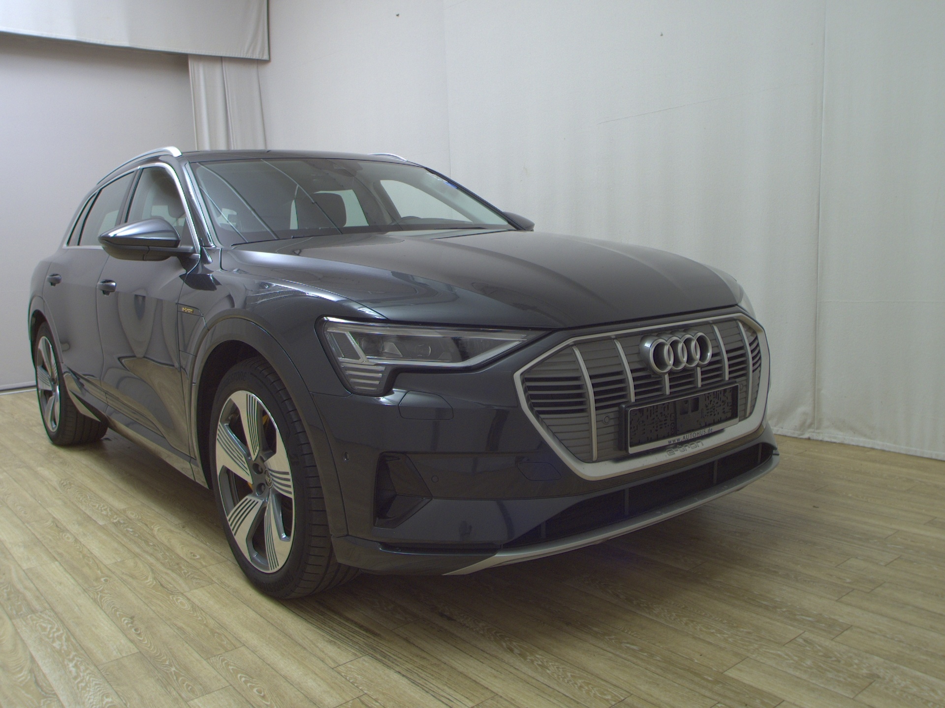 Audi e-tron 55 Qu. advanced Navi LED 3