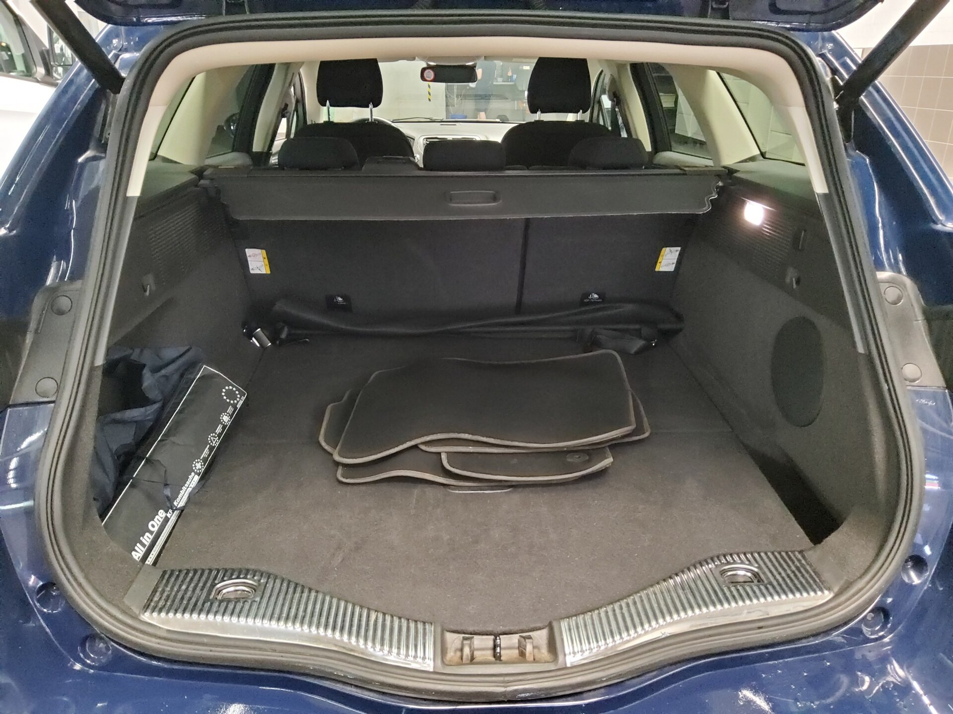 Ford Mondeo Turnier 2.0 EB Titanium Navi LED AHK ACC 8